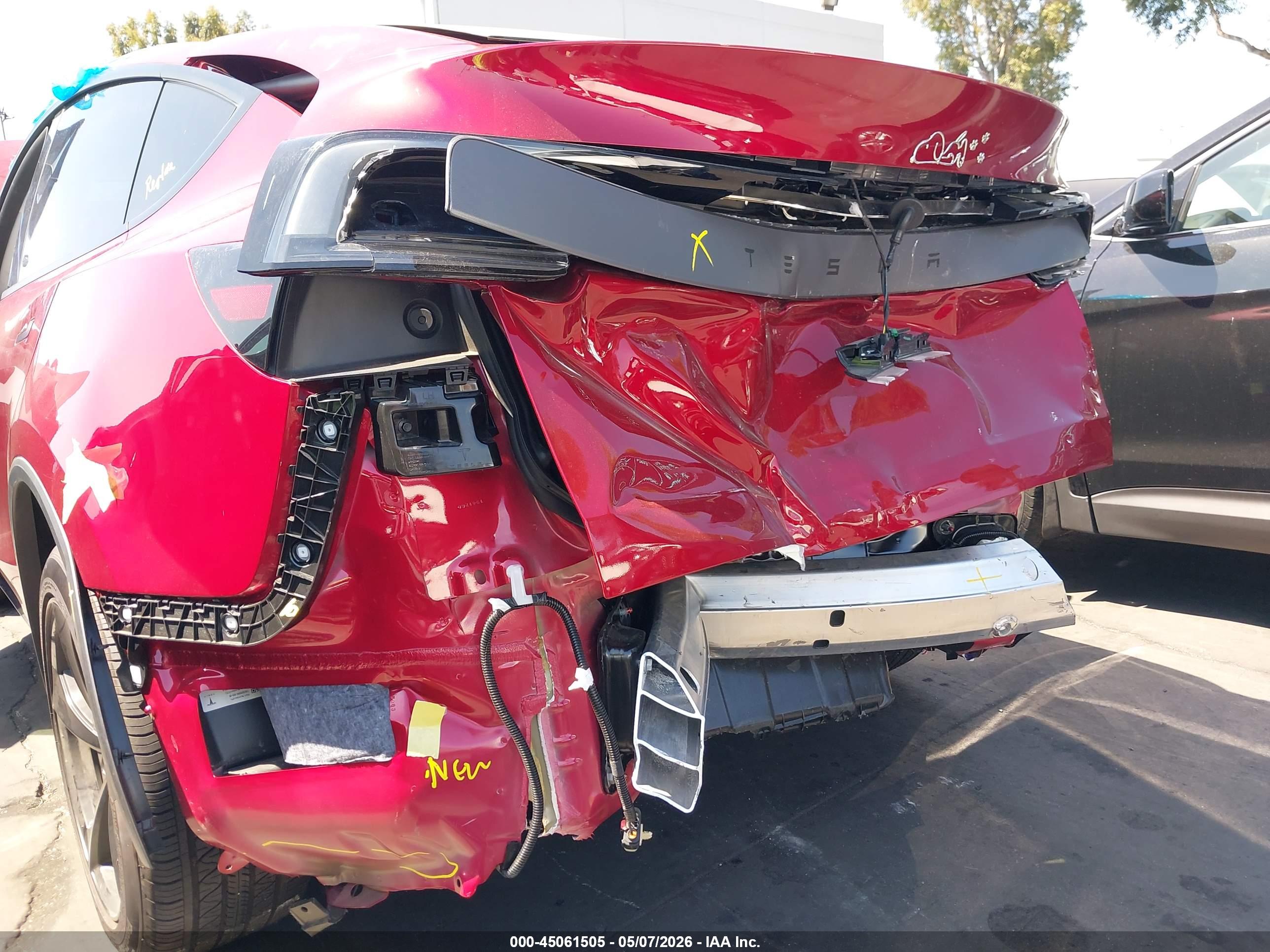 TESLA MODEL image 6