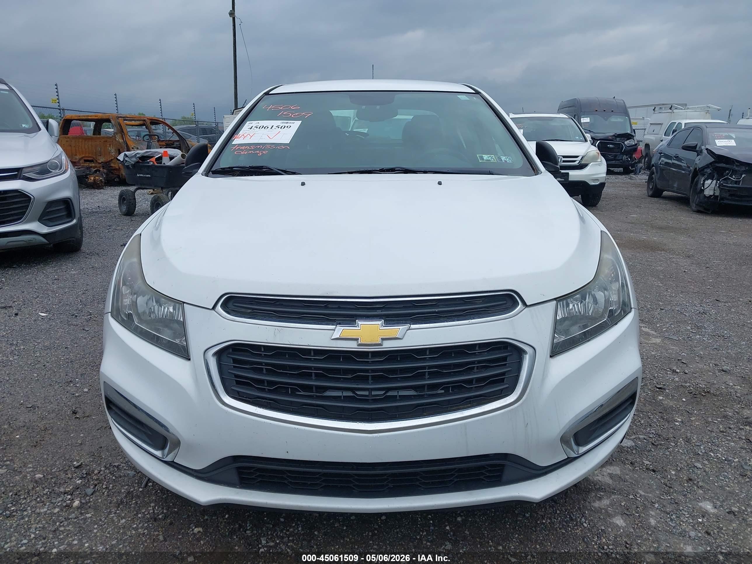 CHEVROLET CRUZE image 6