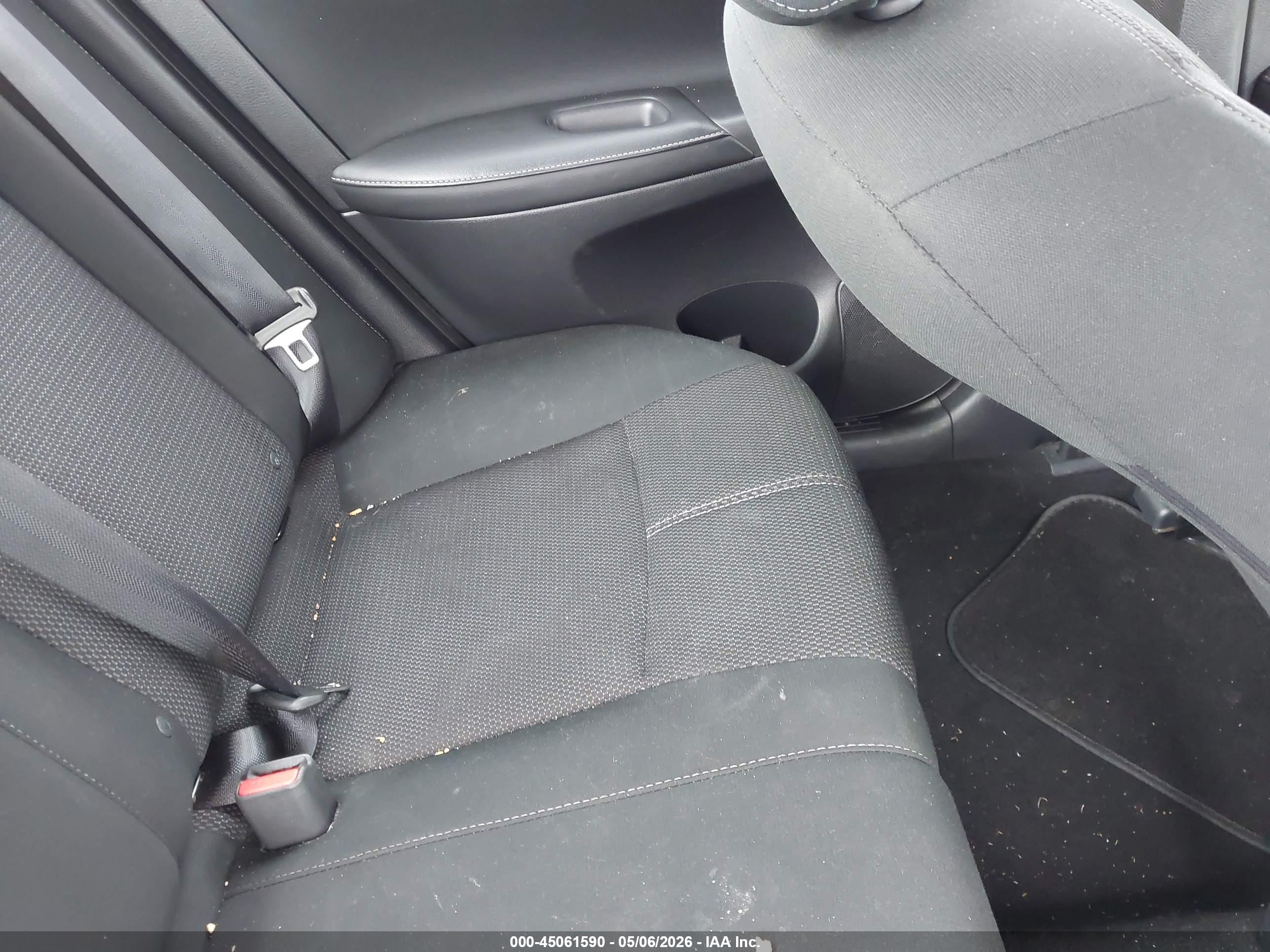 NISSAN SENTRA image 8