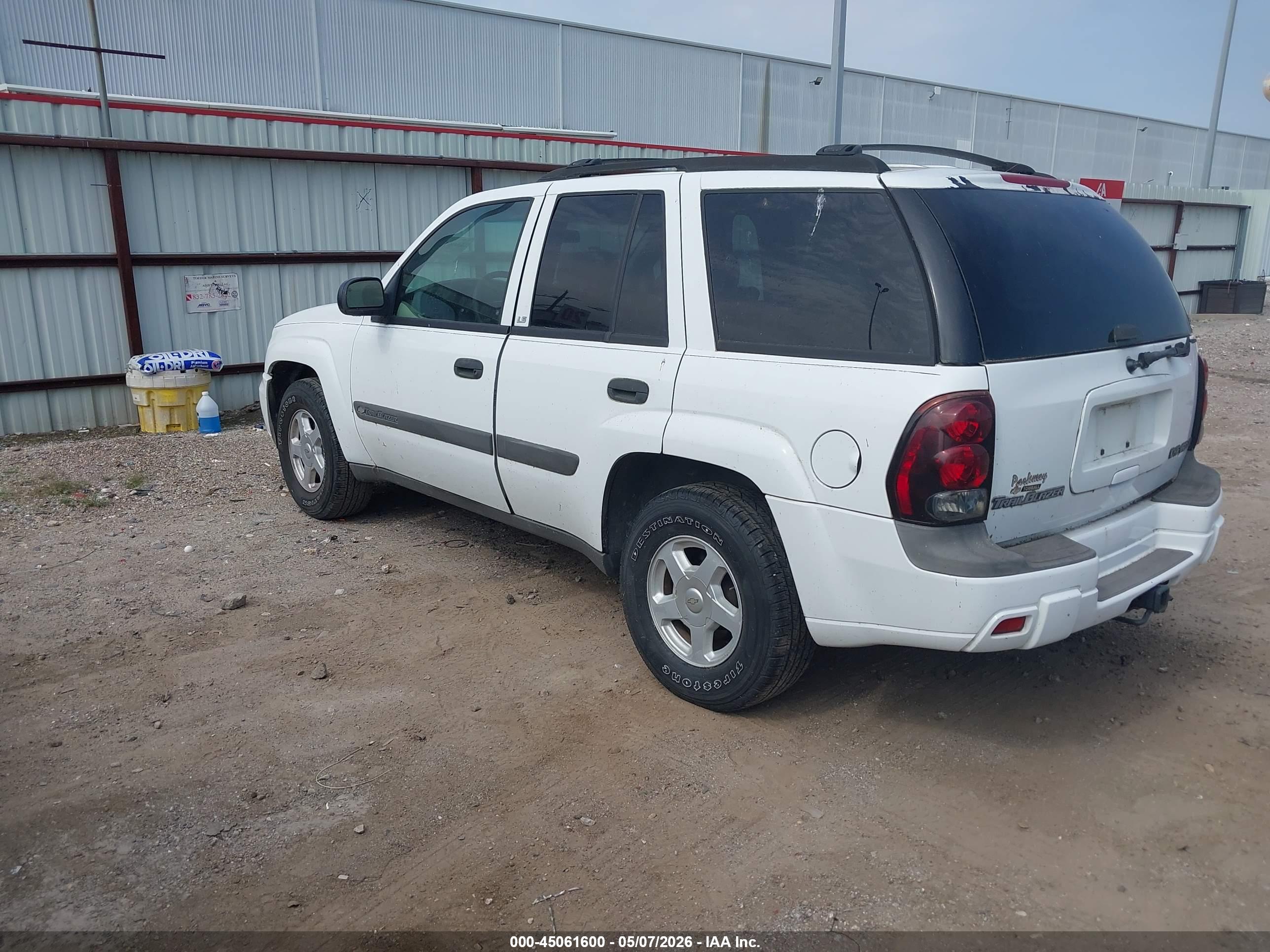 CHEVROLET TRAILBLAZER image 3