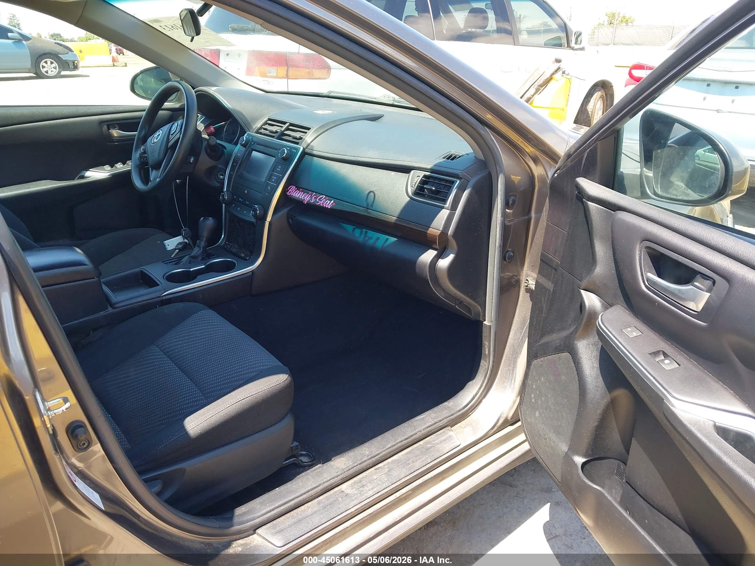 TOYOTA CAMRY image 5