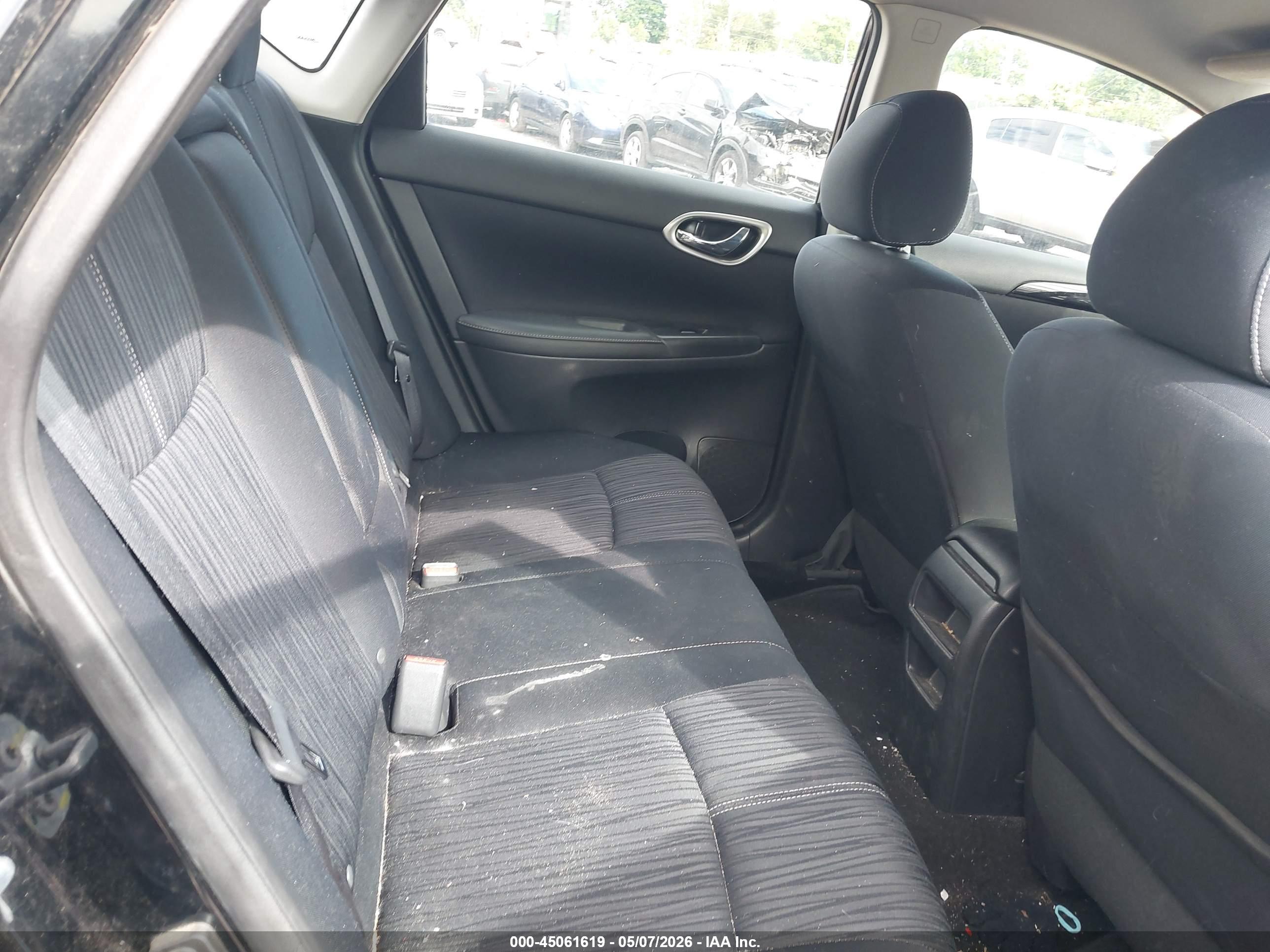 NISSAN SENTRA image 8