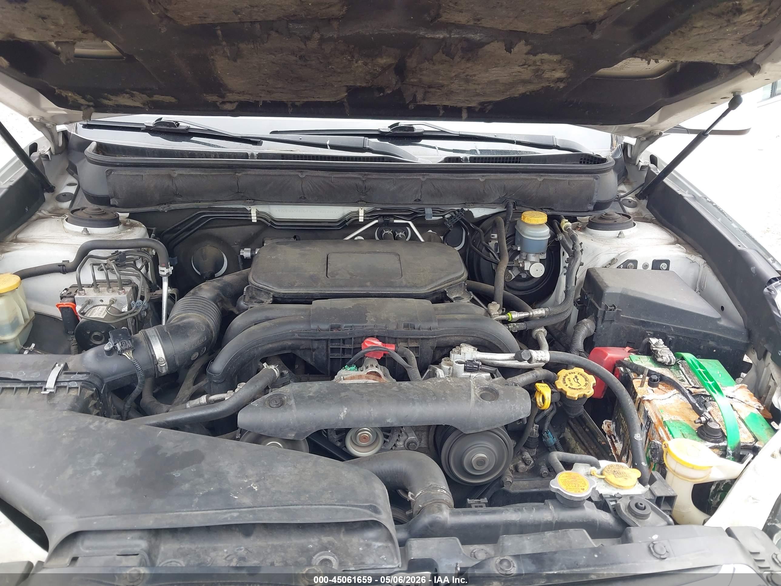 SUBARU OUTBACK image 10
