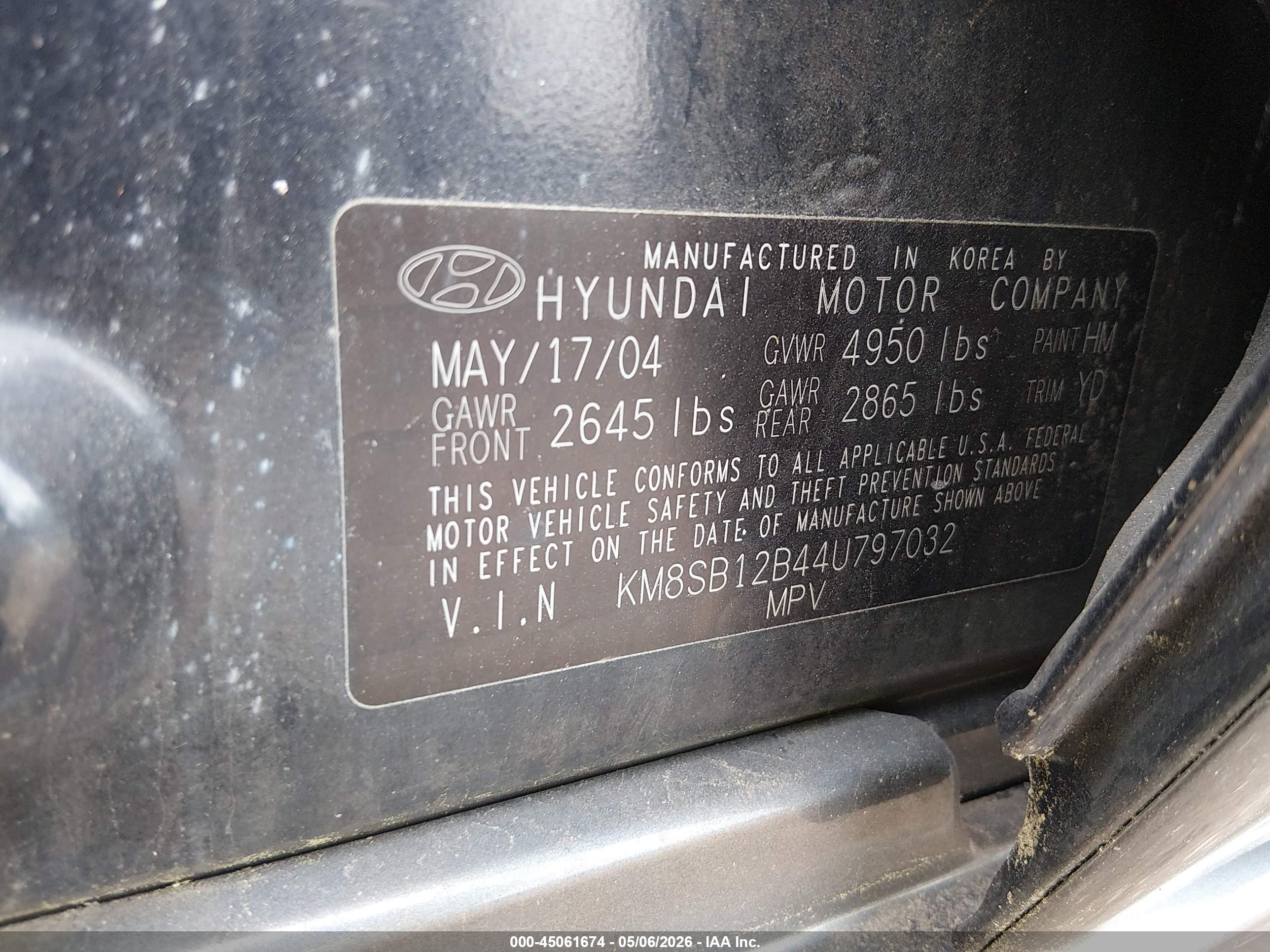 HYUNDAI SANTA image 9