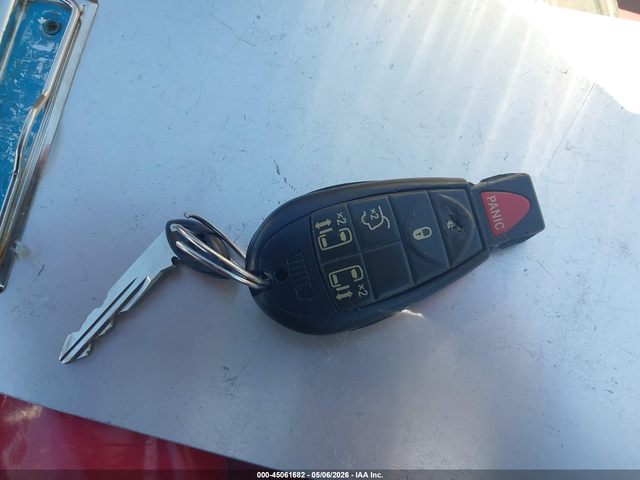 CHRYSLER TOWN image 11