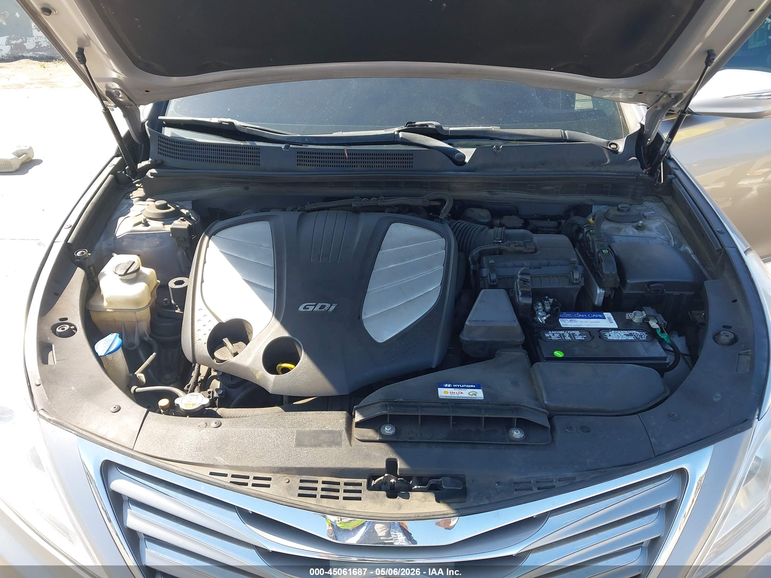 HYUNDAI AZERA image 10