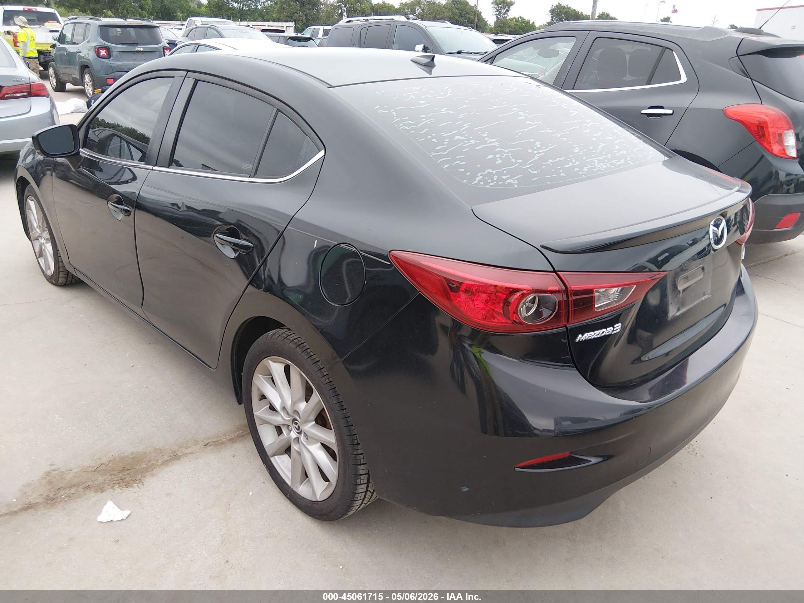 MAZDA MAZDA3 image 3