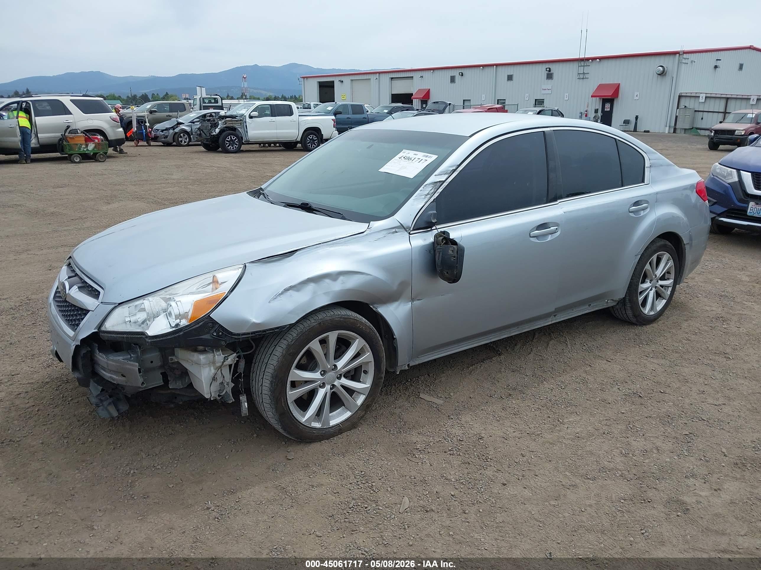 SUBARU LEGACY image 2