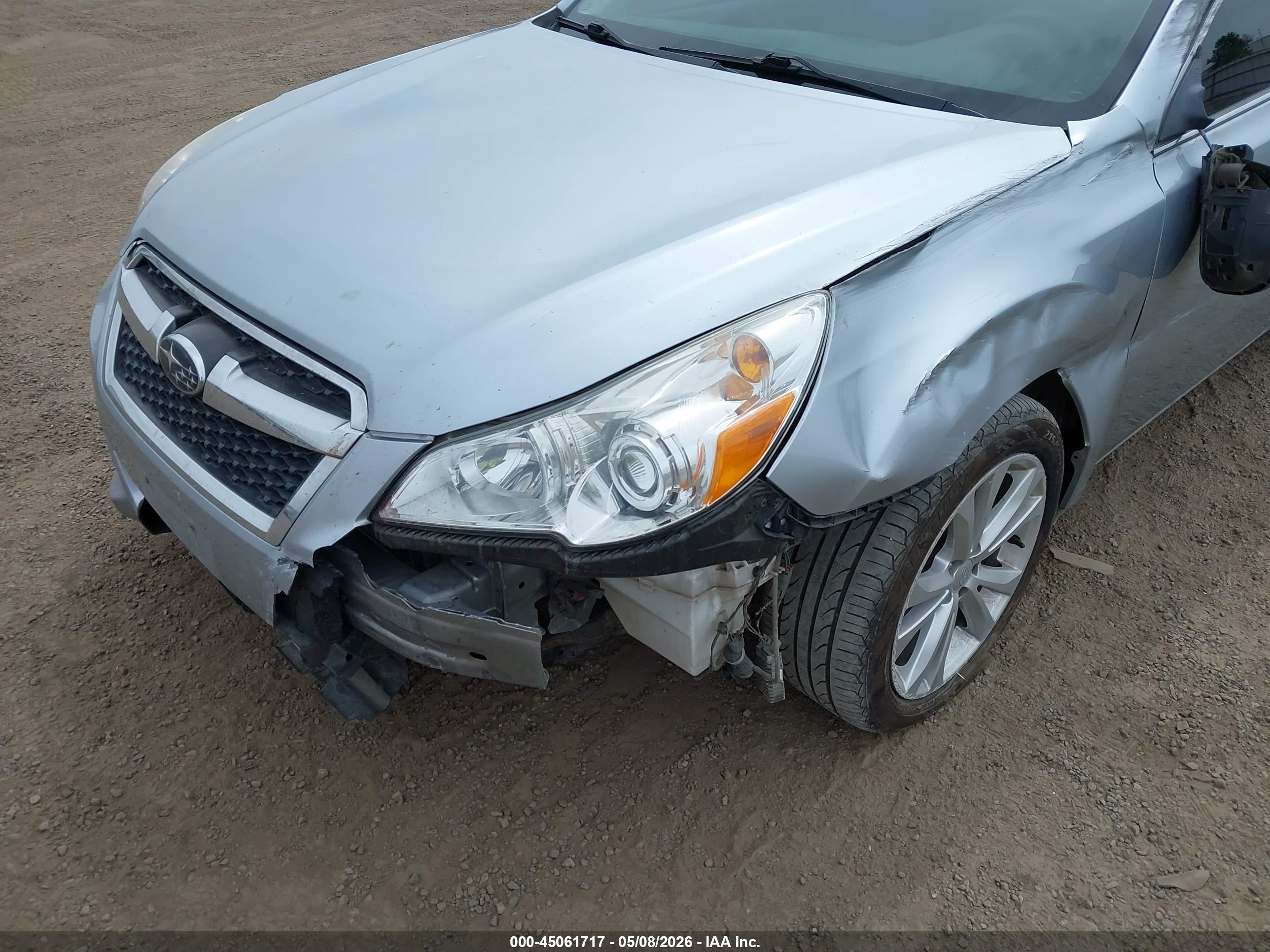 SUBARU LEGACY image 6