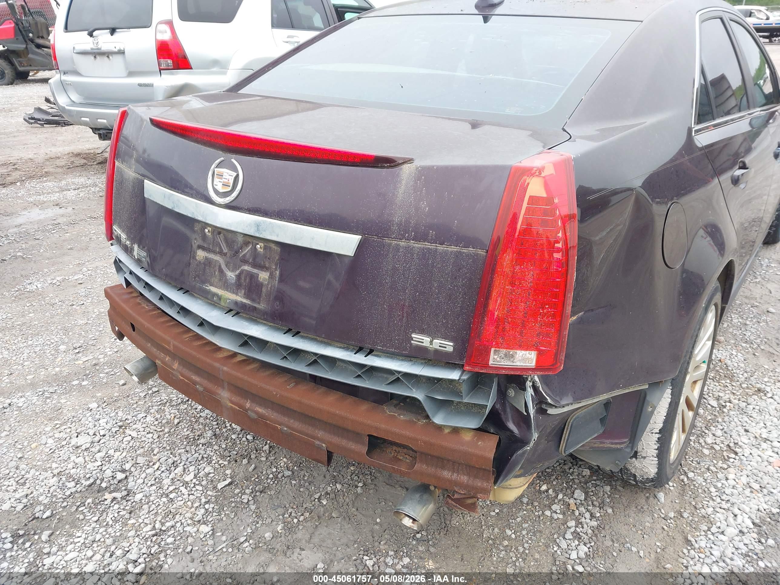 CADILLAC CTS image 6