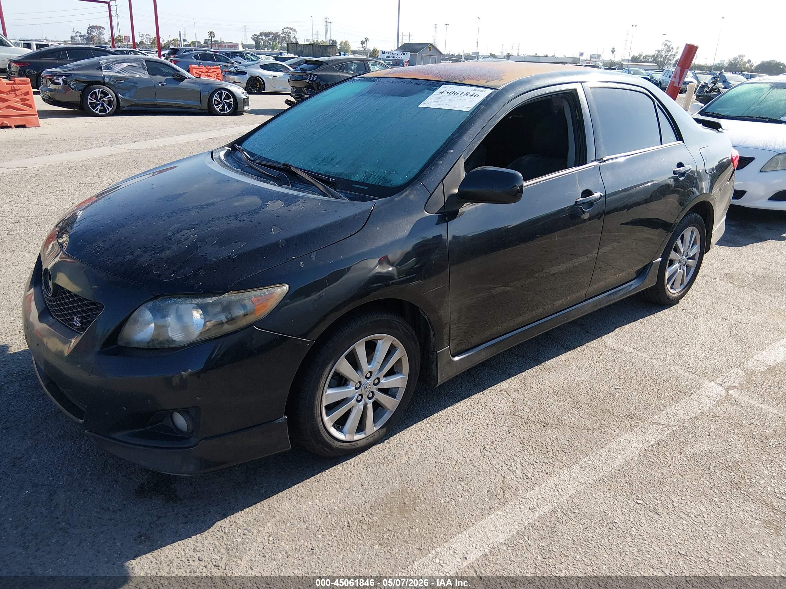 TOYOTA COROLLA image 2