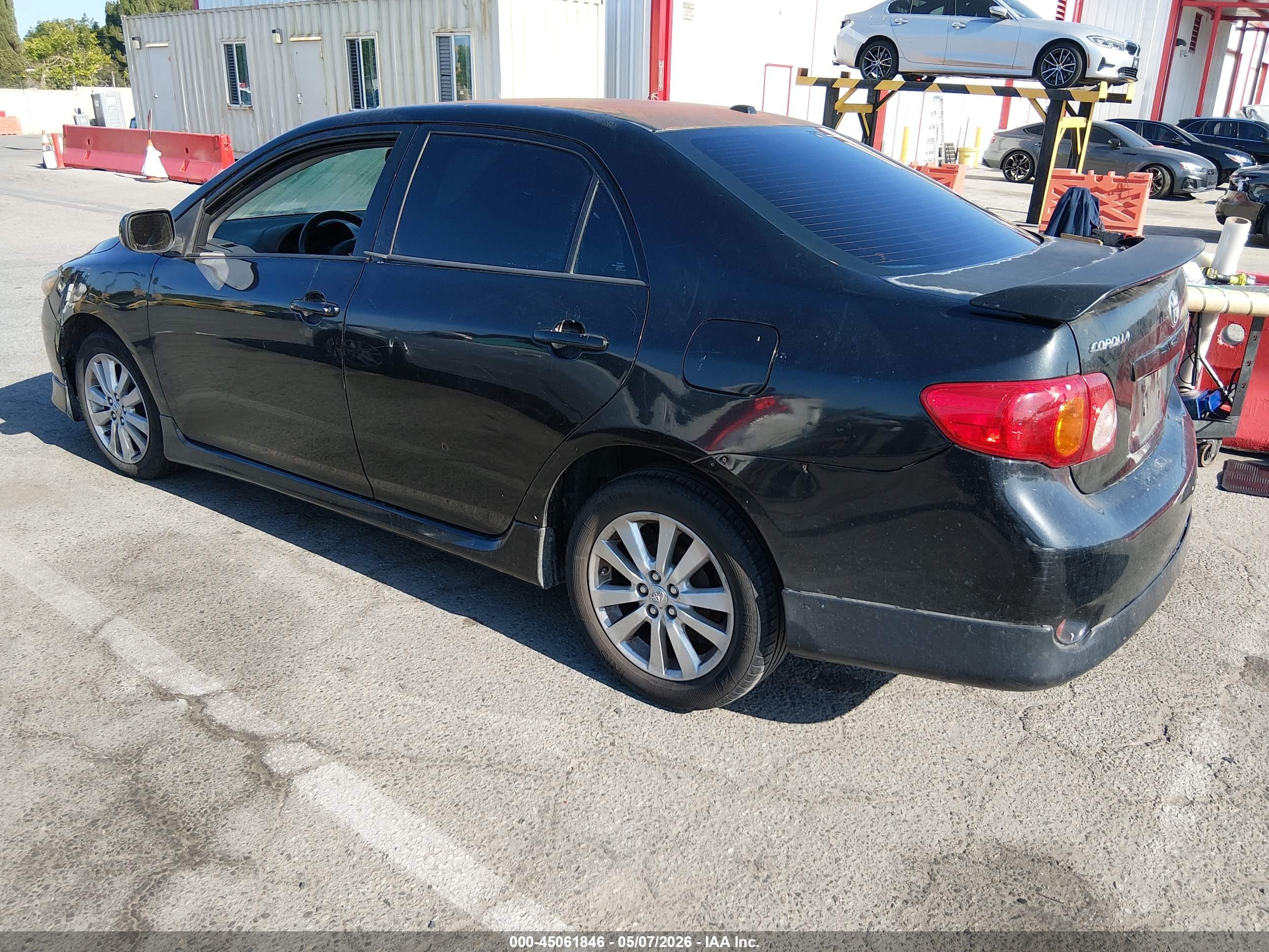 TOYOTA COROLLA image 3