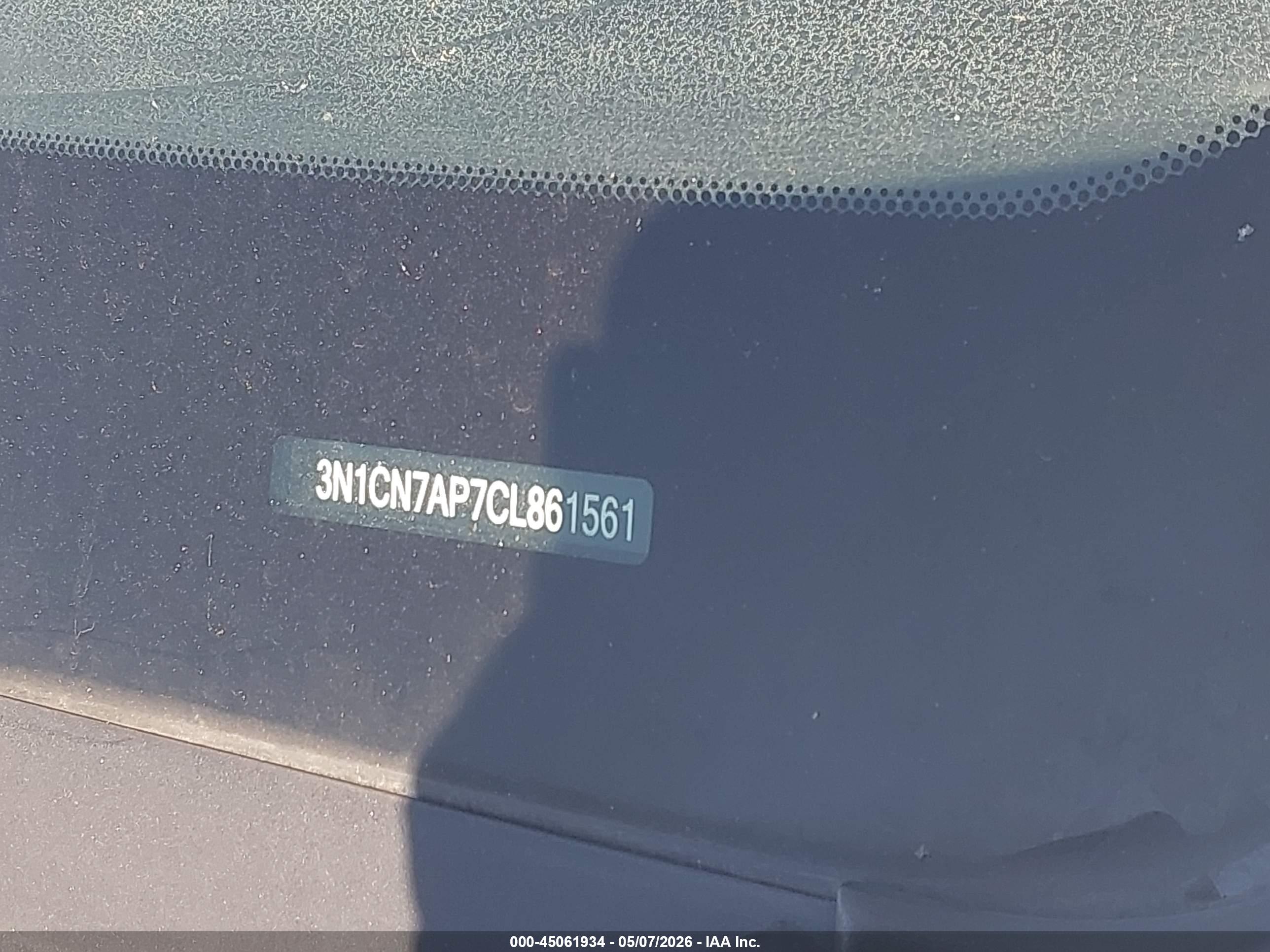 NISSAN VERSA image 9