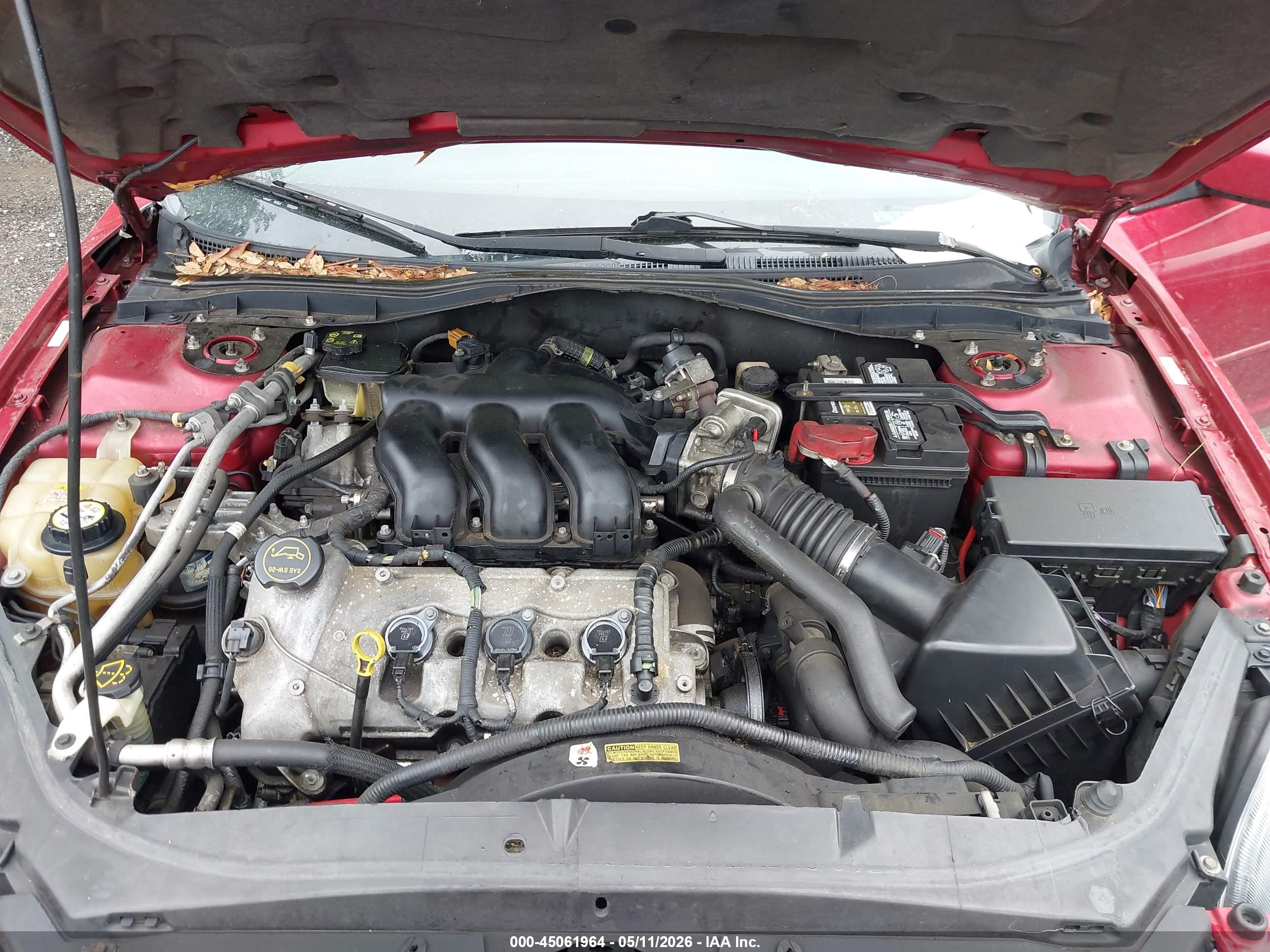 FORD FUSION image 10