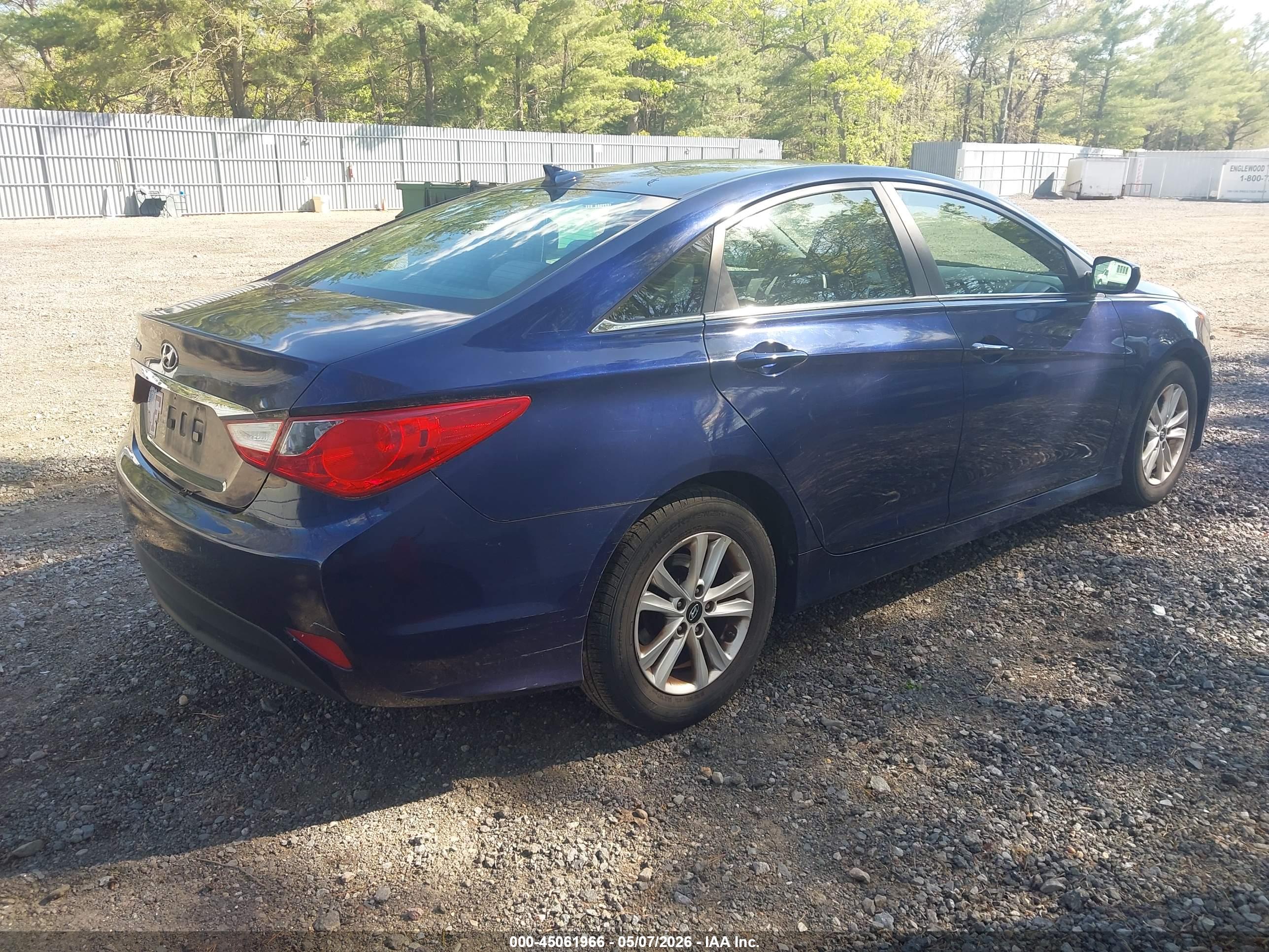 HYUNDAI SONATA image 4