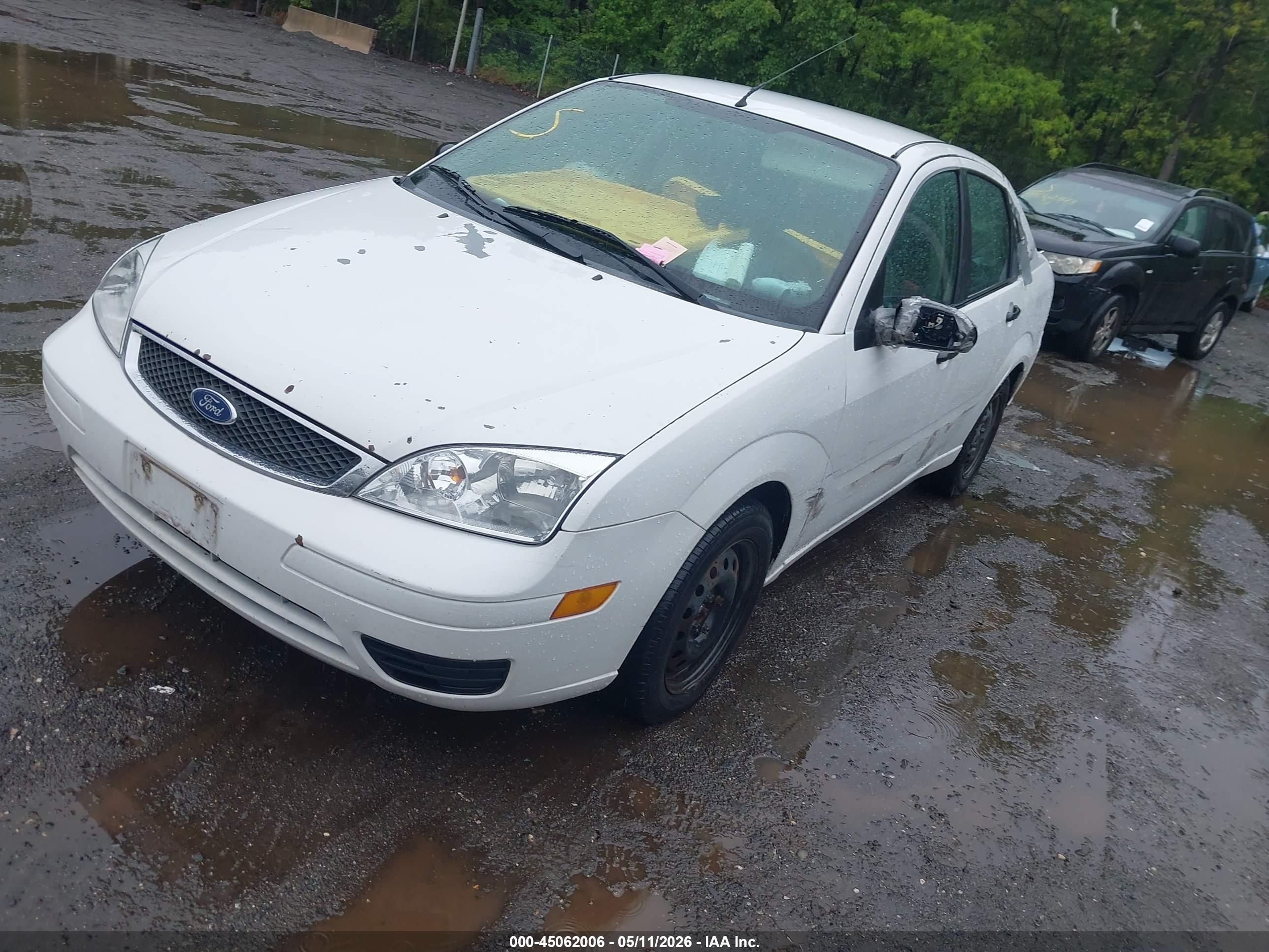 FORD FOCUS image 2