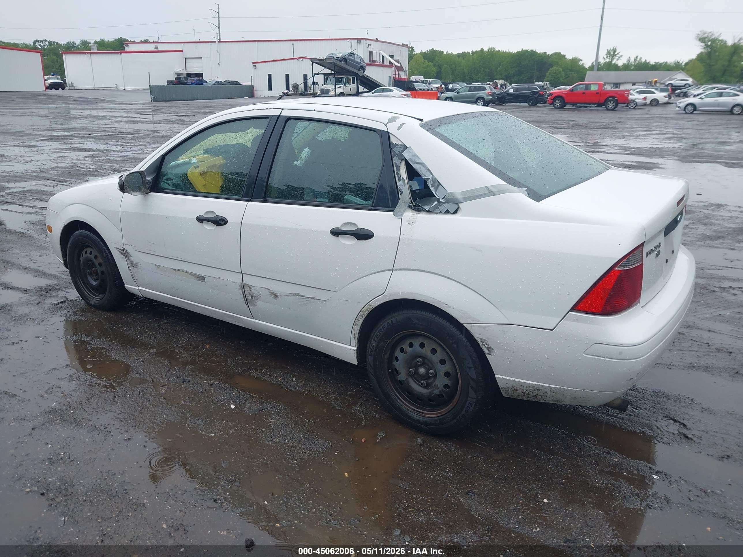 FORD FOCUS image 3