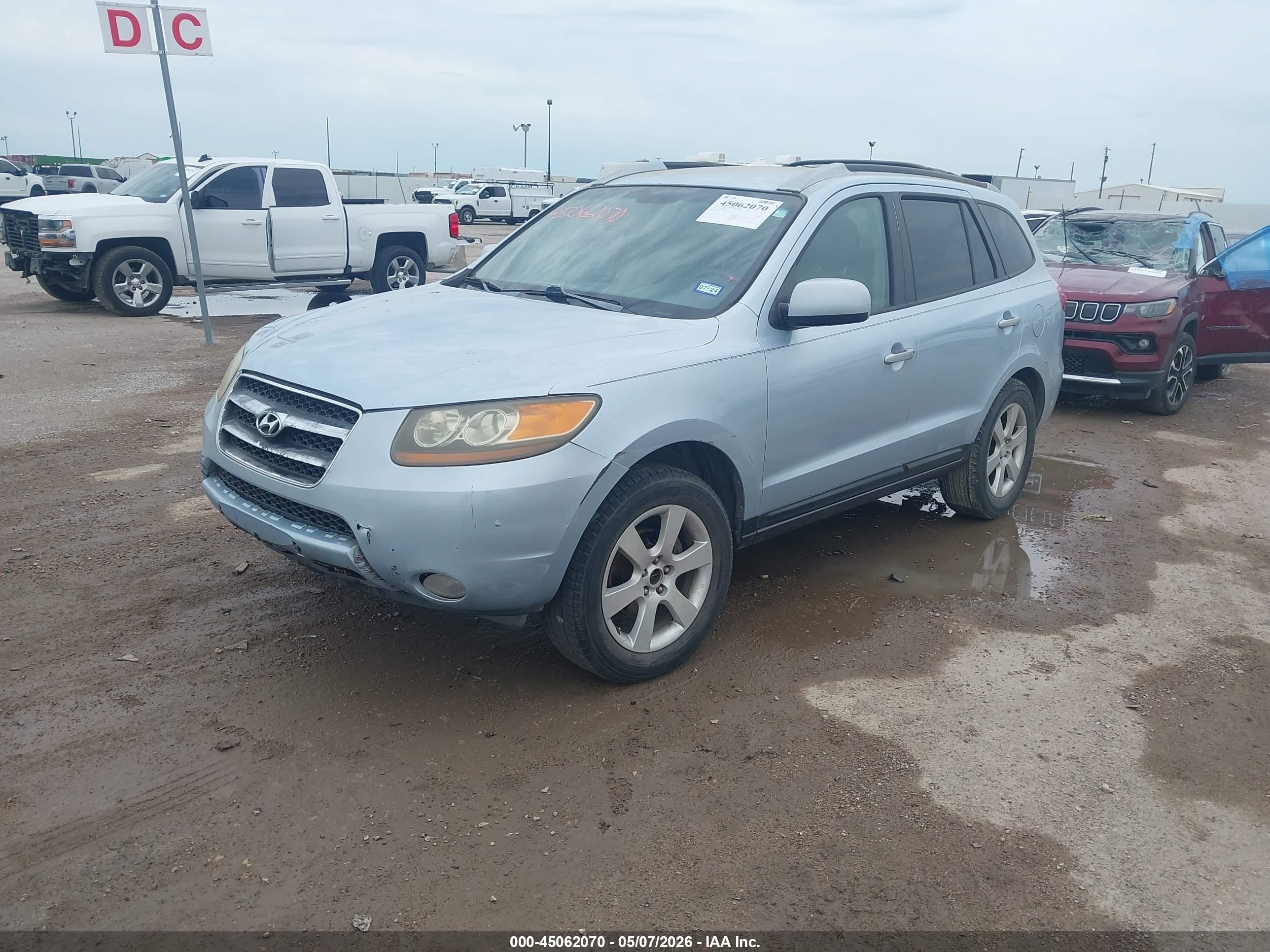 HYUNDAI SANTA image 2