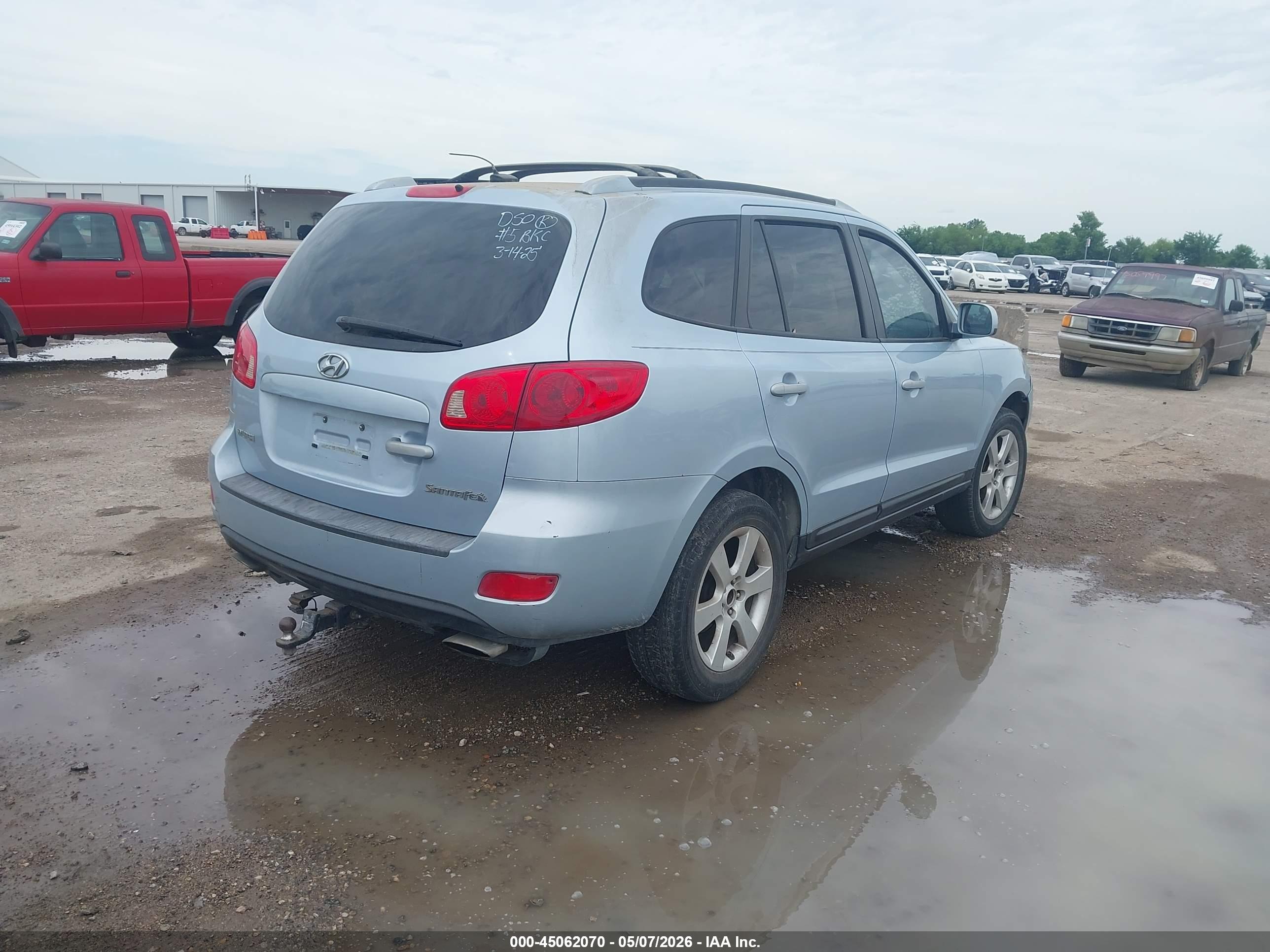 HYUNDAI SANTA image 4