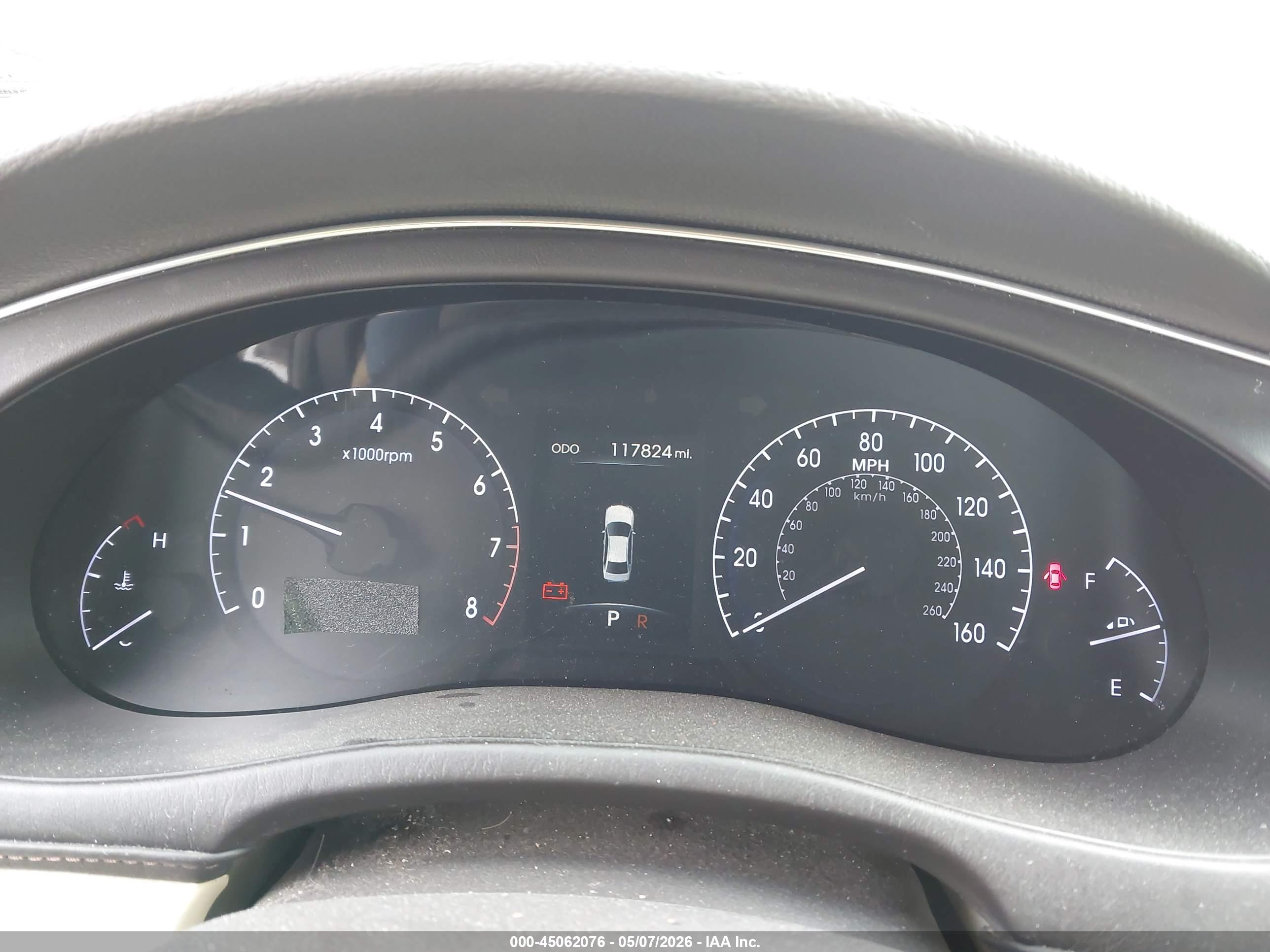 HYUNDAI GENESIS image 7