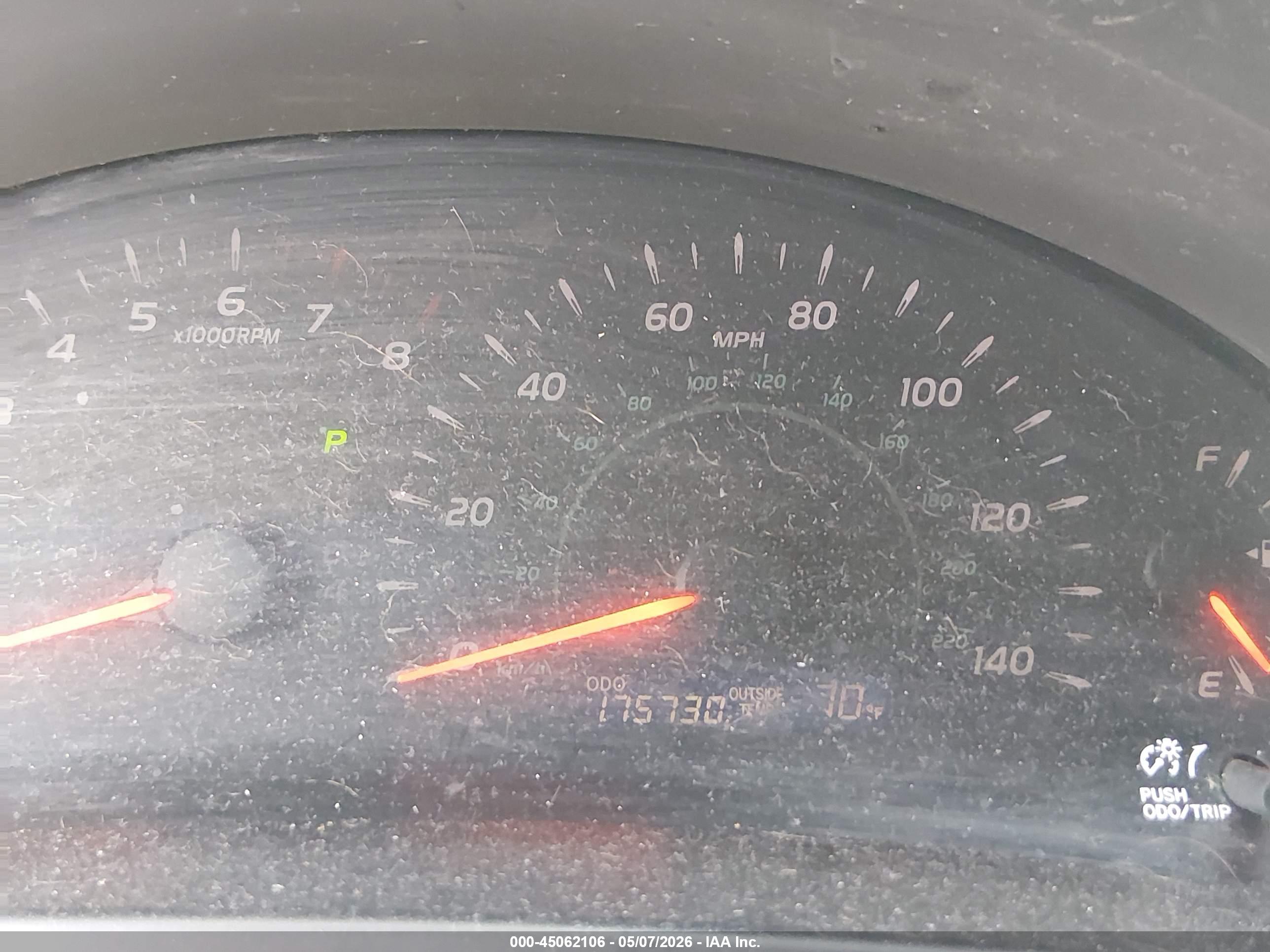 TOYOTA CAMRY image 7