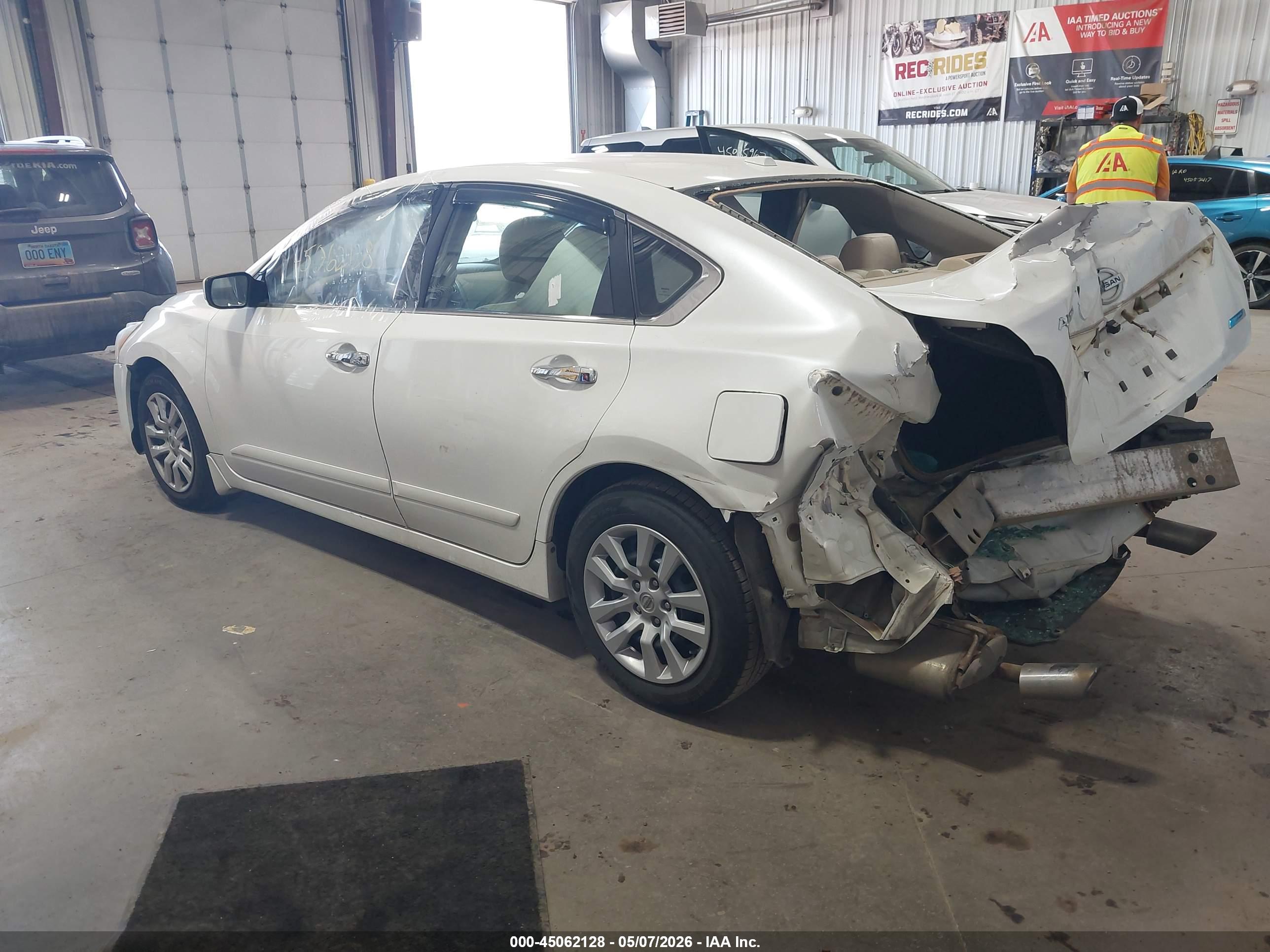 NISSAN ALTIMA image 3