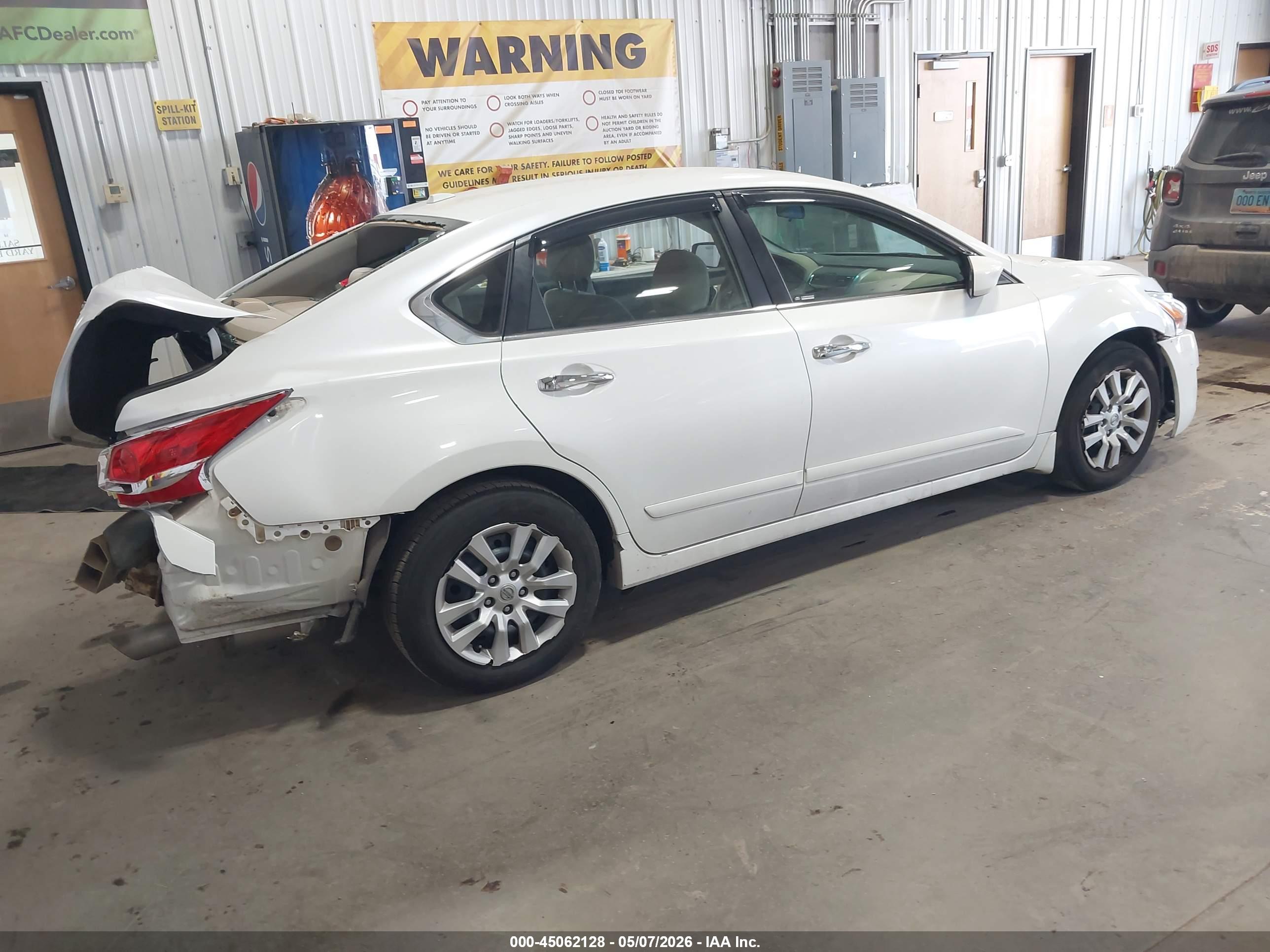 NISSAN ALTIMA image 4