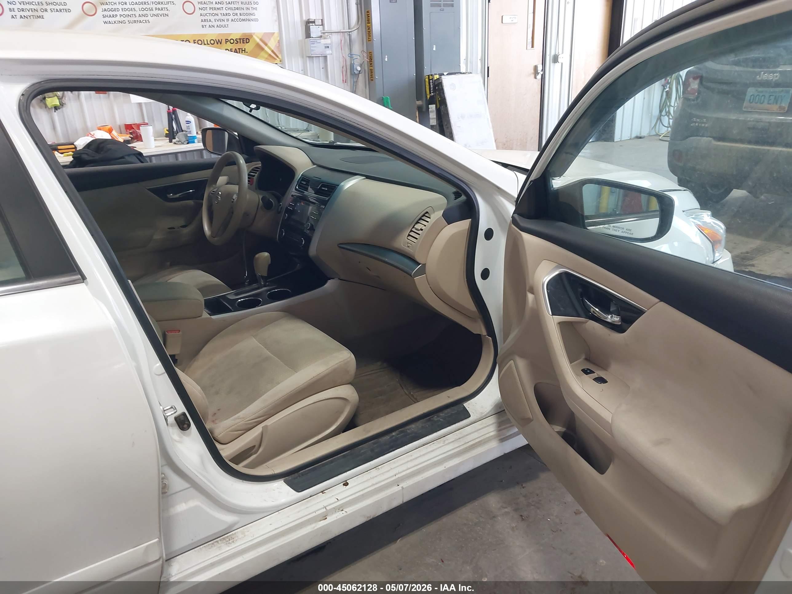 NISSAN ALTIMA image 5