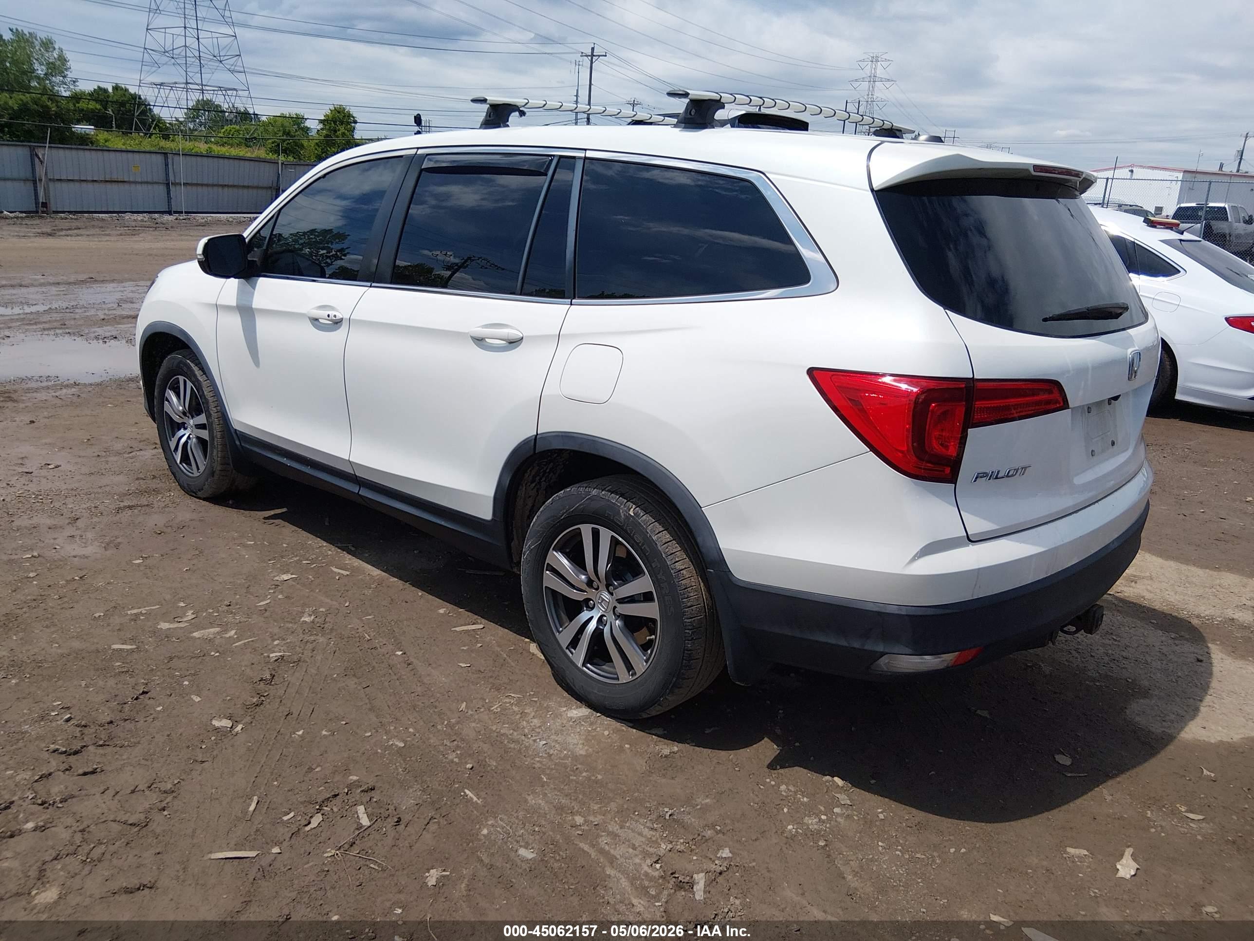 HONDA PILOT image 3