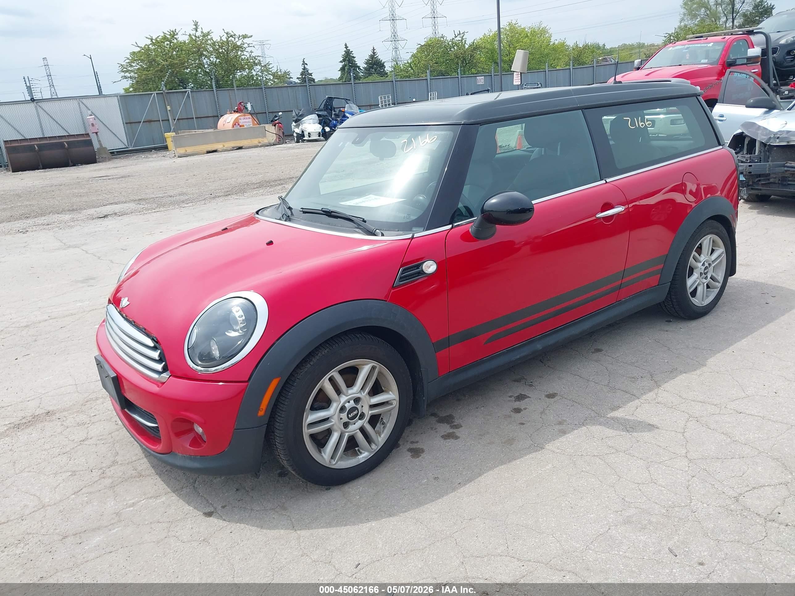 MINI CLUBMAN image 2