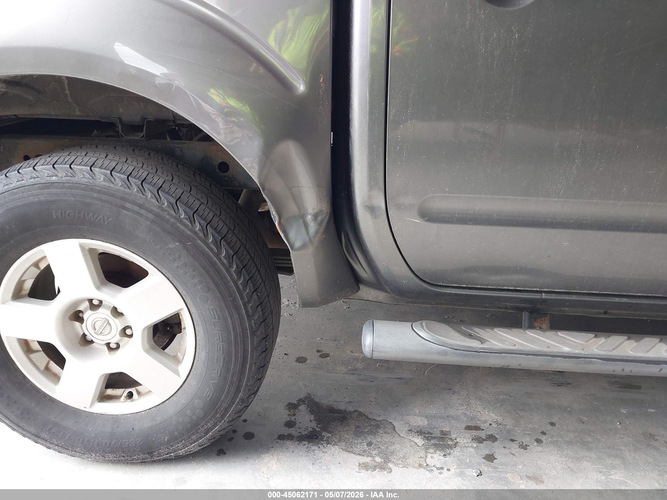 NISSAN FRONTIER image 6