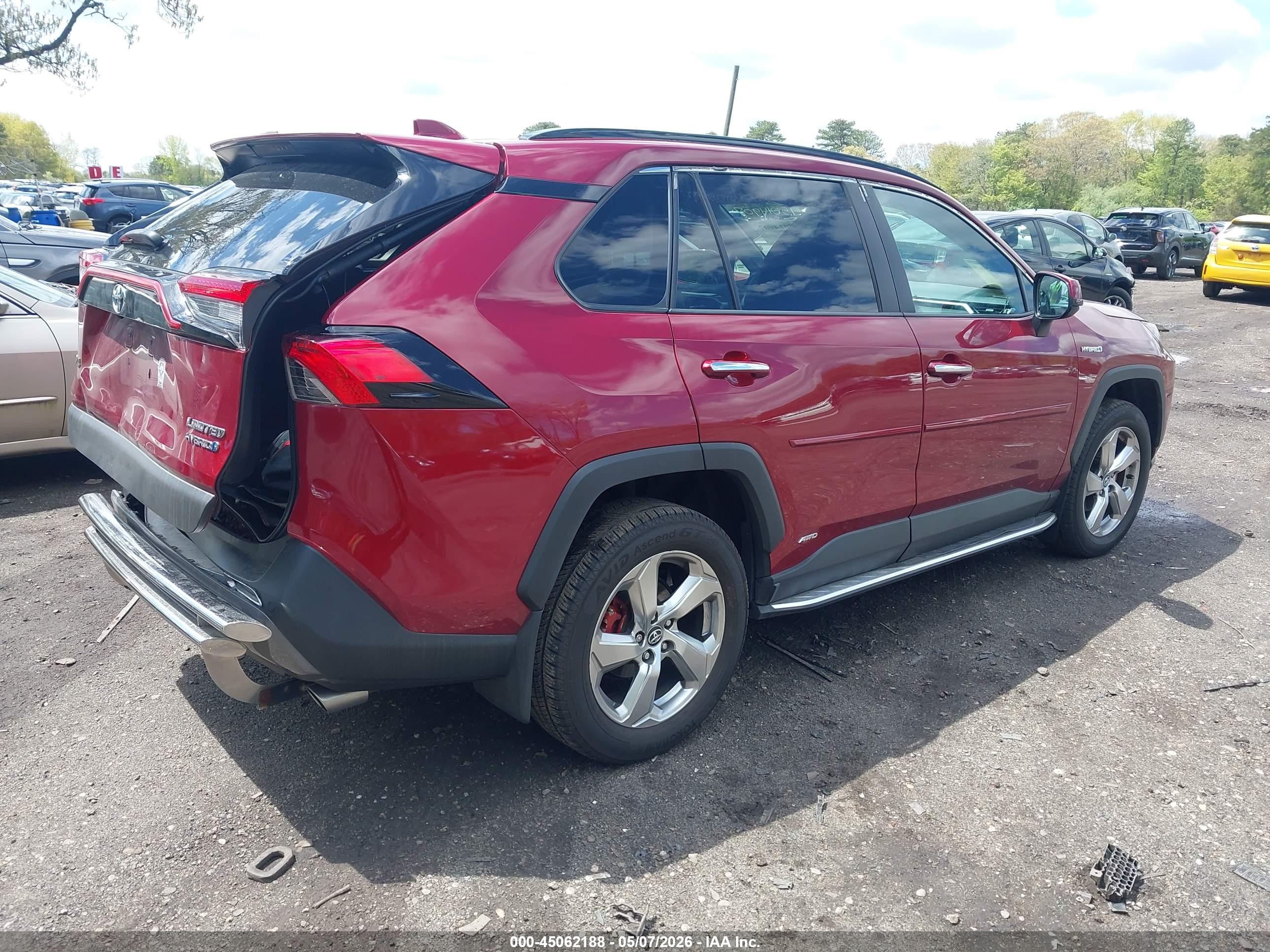 TOYOTA RAV4 image 4