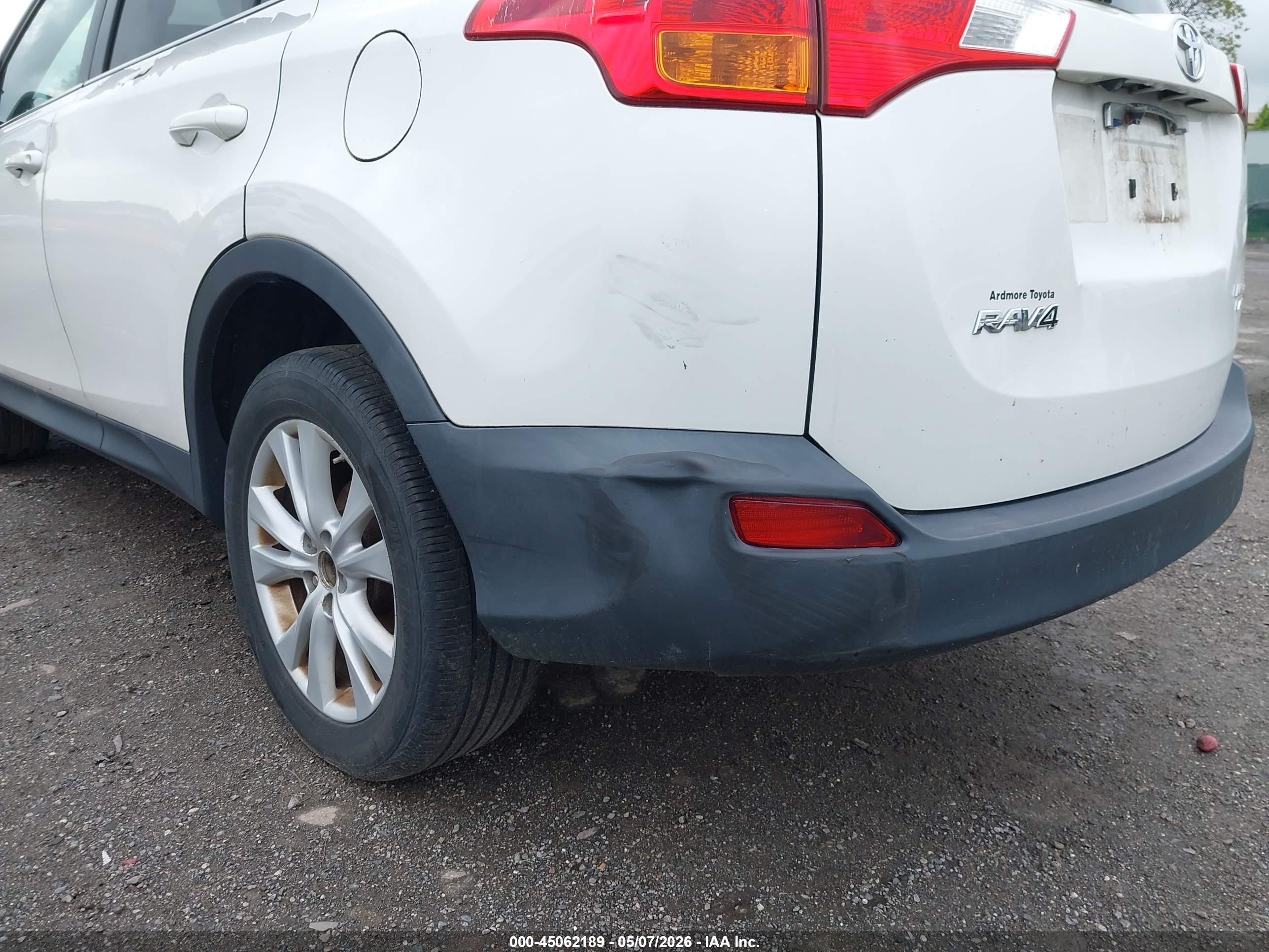 TOYOTA RAV4 image 6