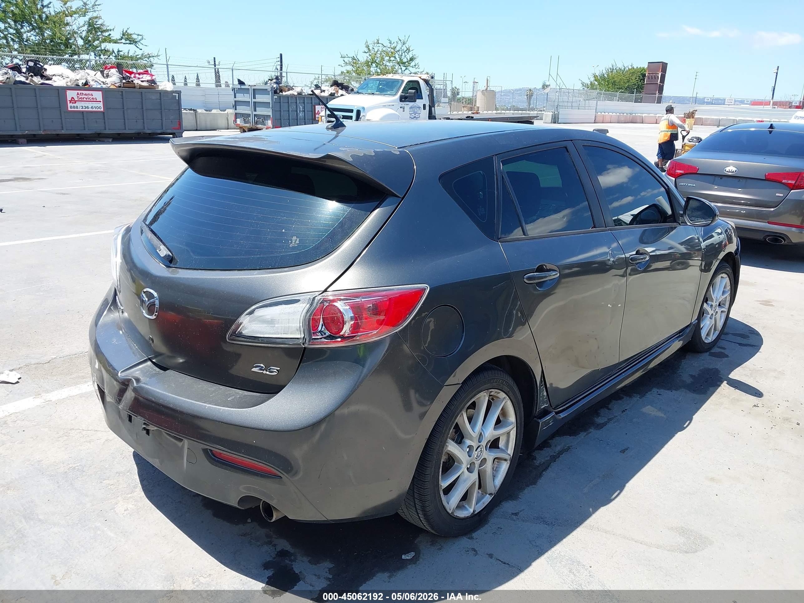 MAZDA MAZDA3 image 4