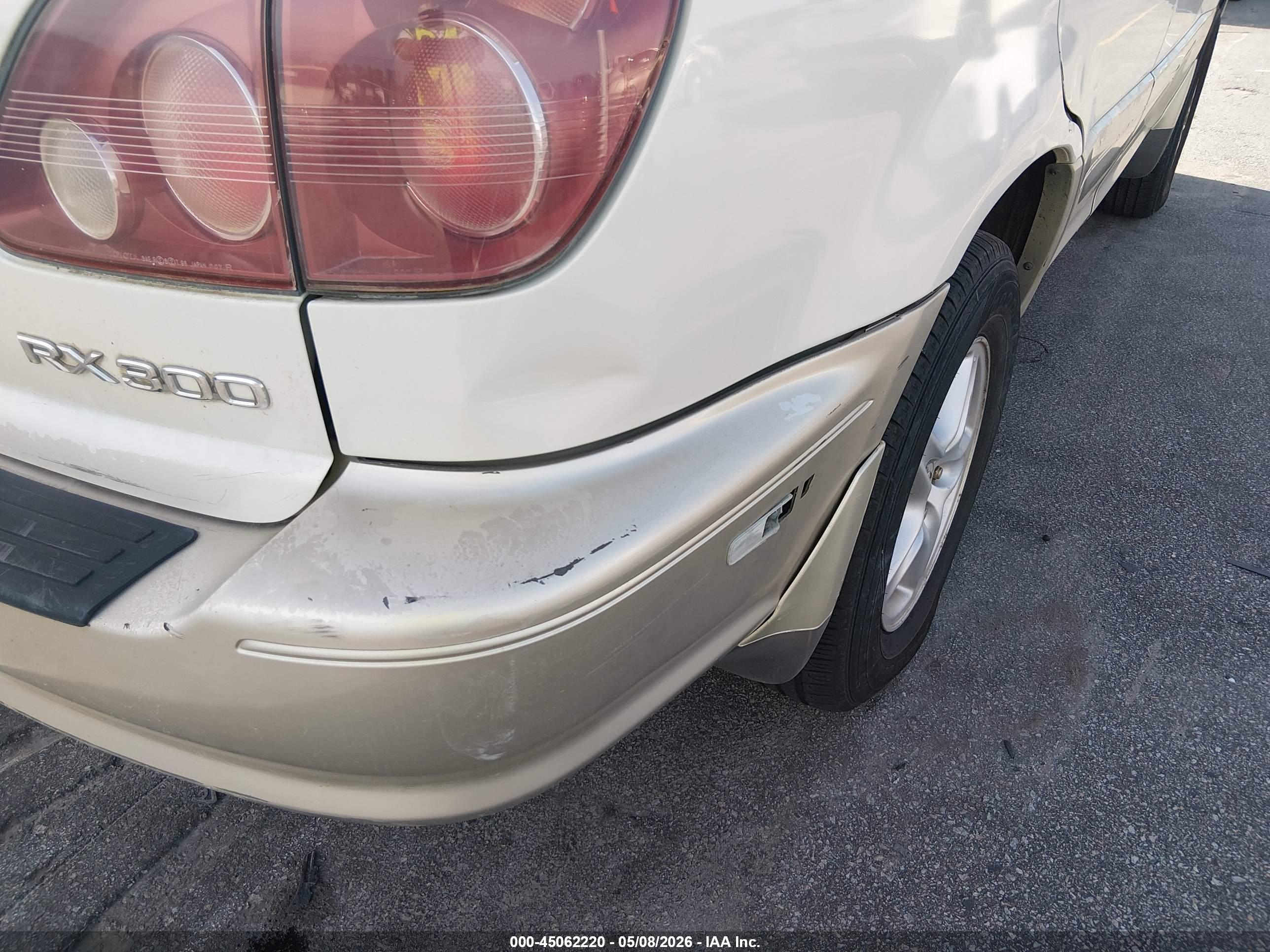 LEXUS RX image 6