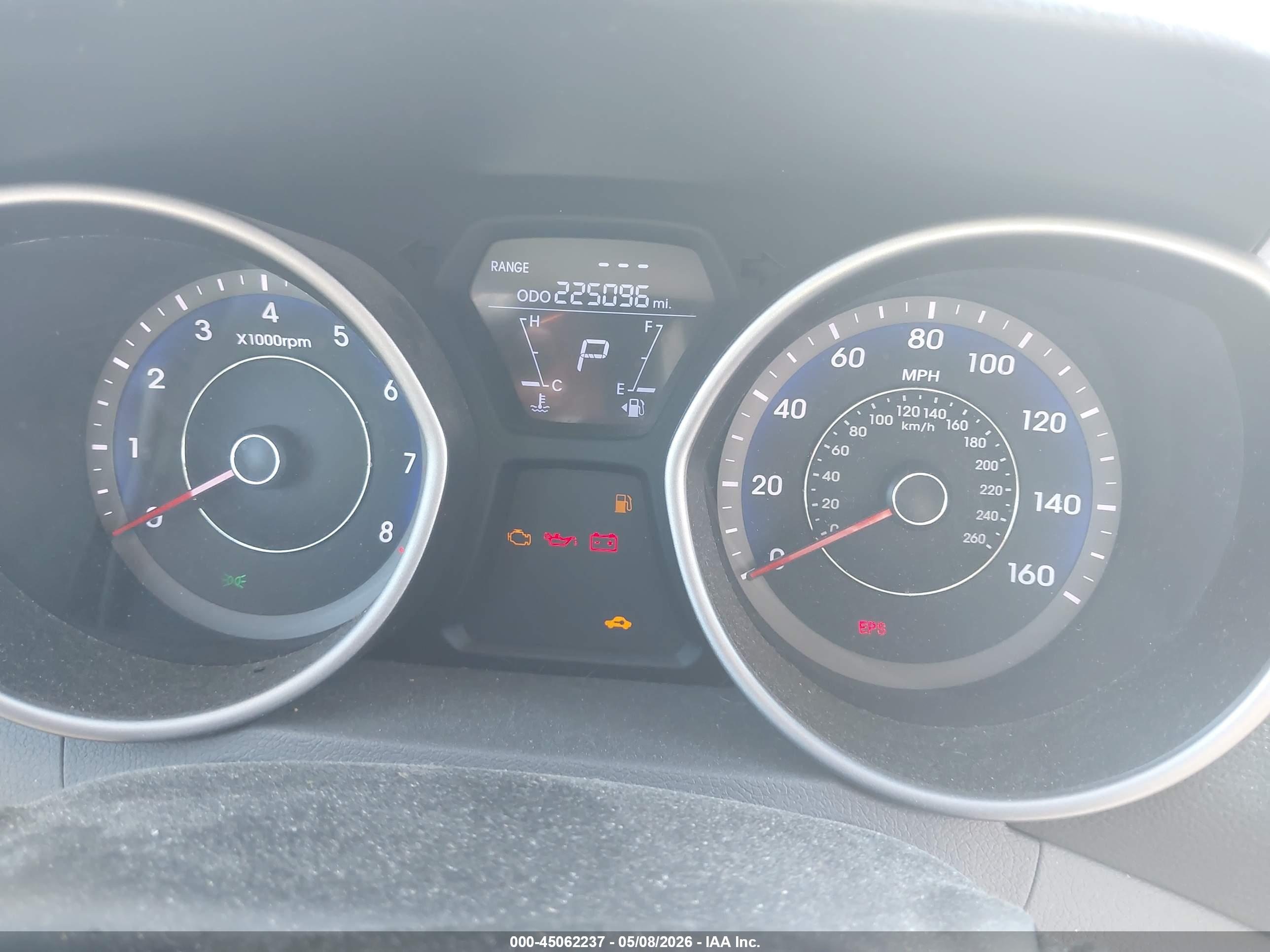 HYUNDAI ELANTRA image 7