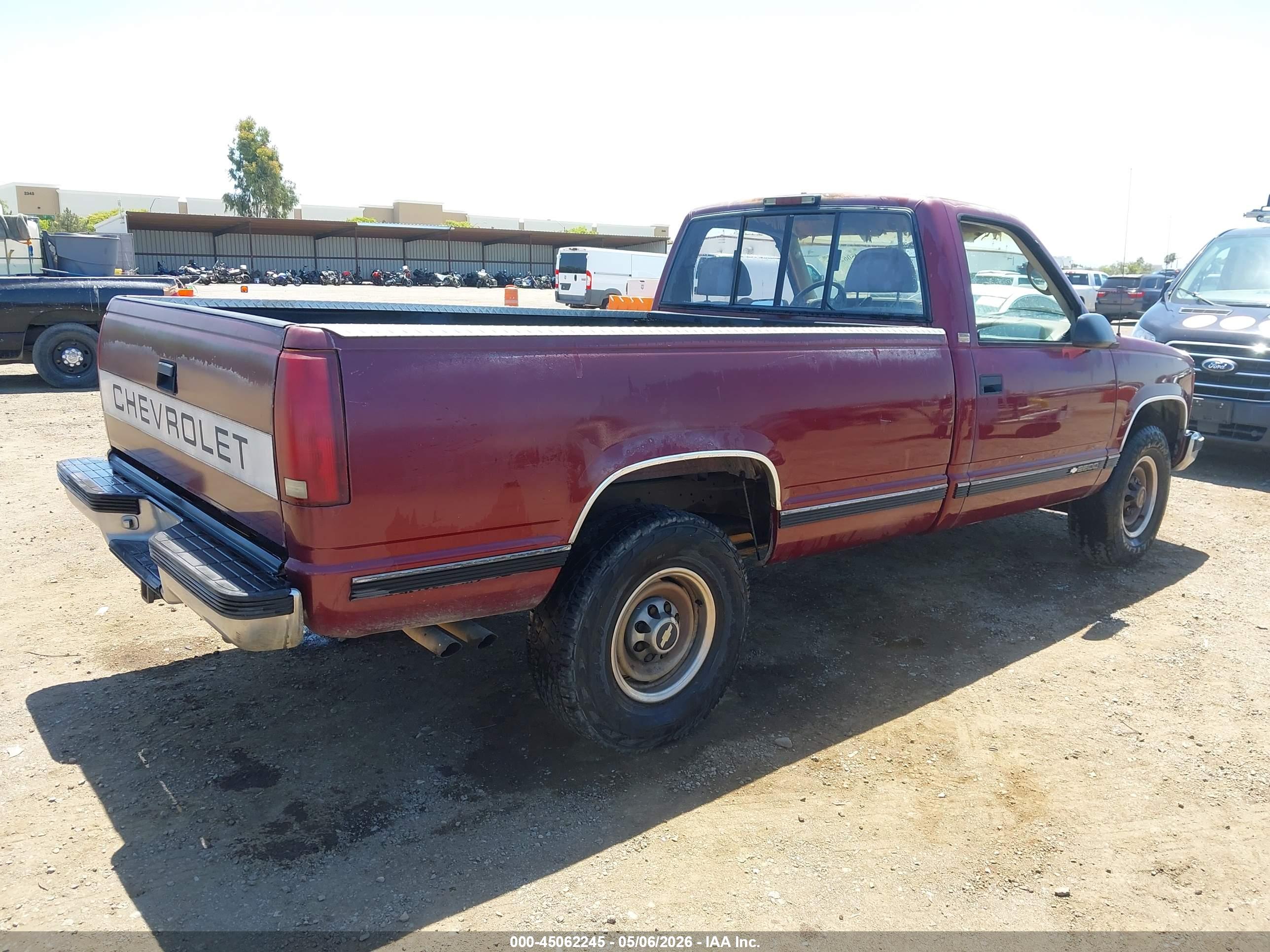 CHEVROLET GMT-400 image 4