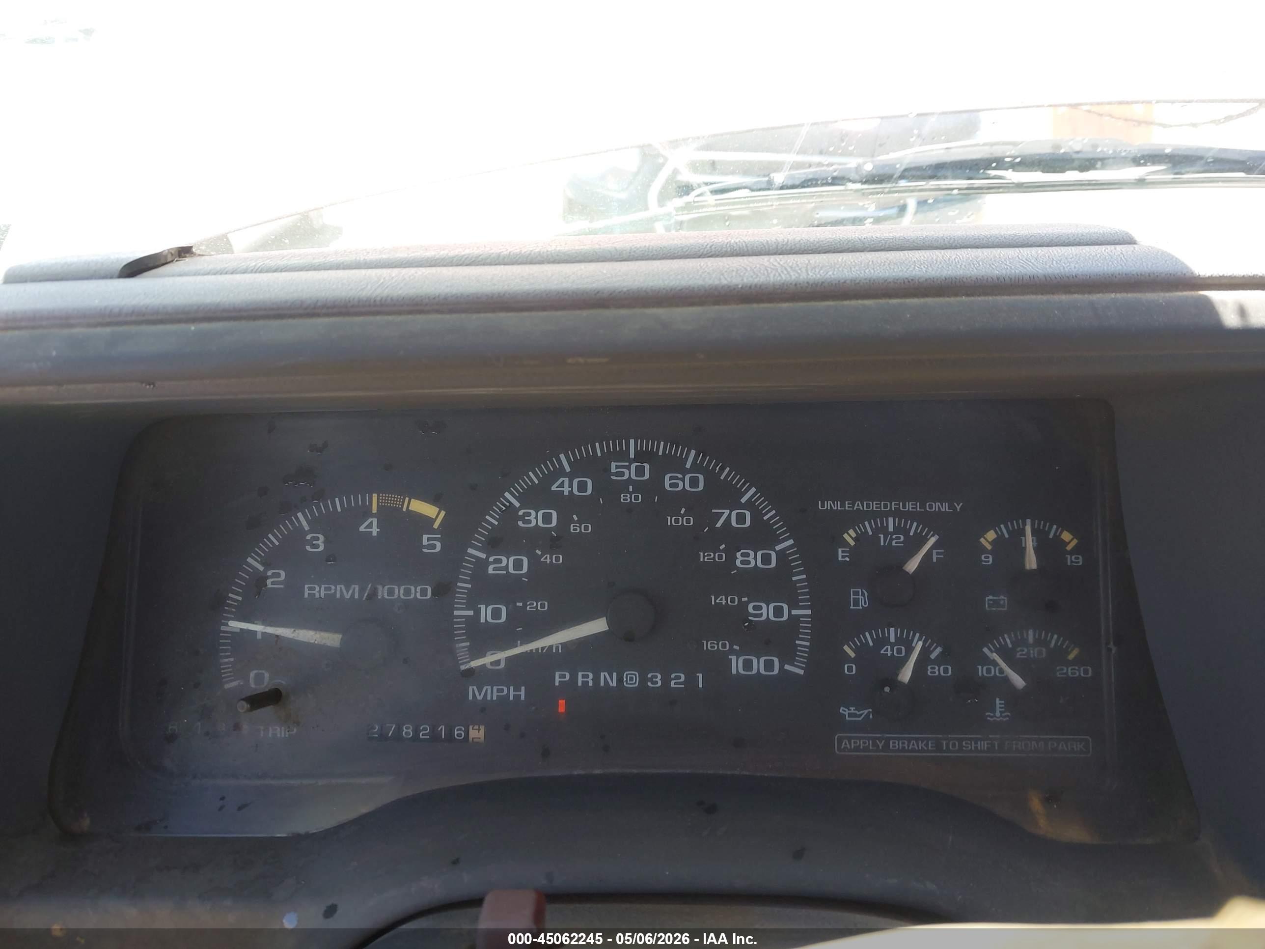 CHEVROLET GMT-400 image 7