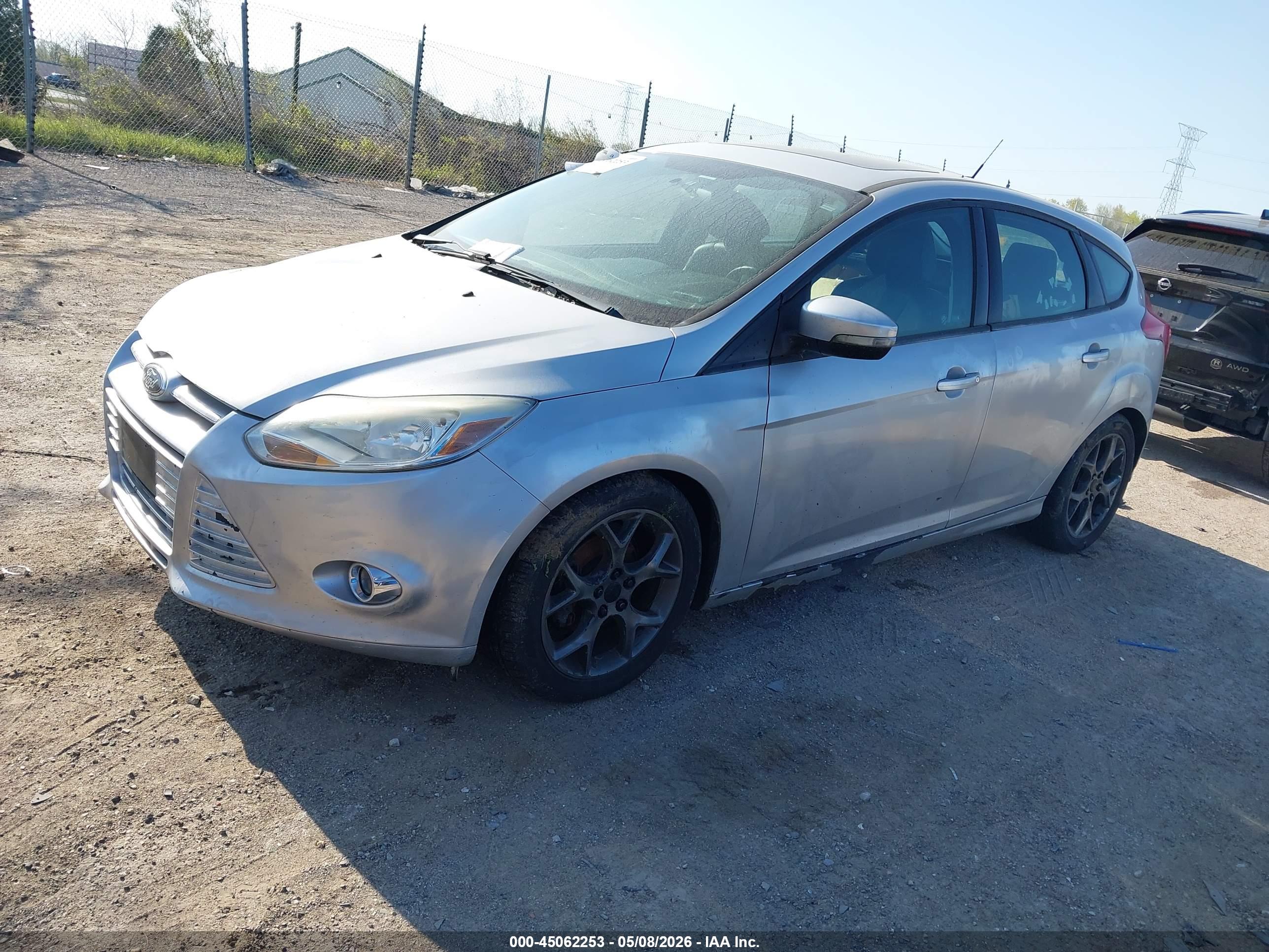 FORD FOCUS image 2