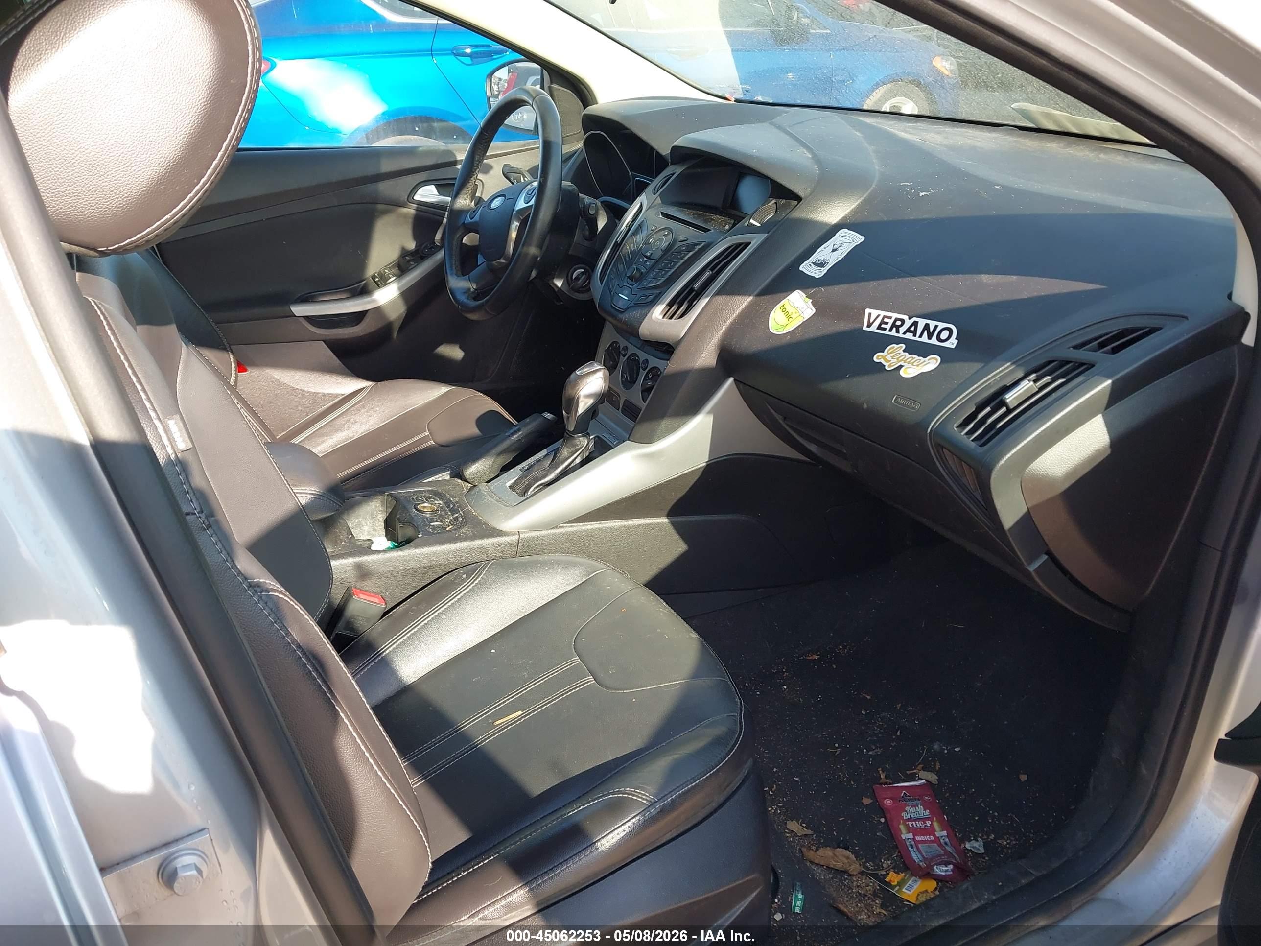 FORD FOCUS image 5