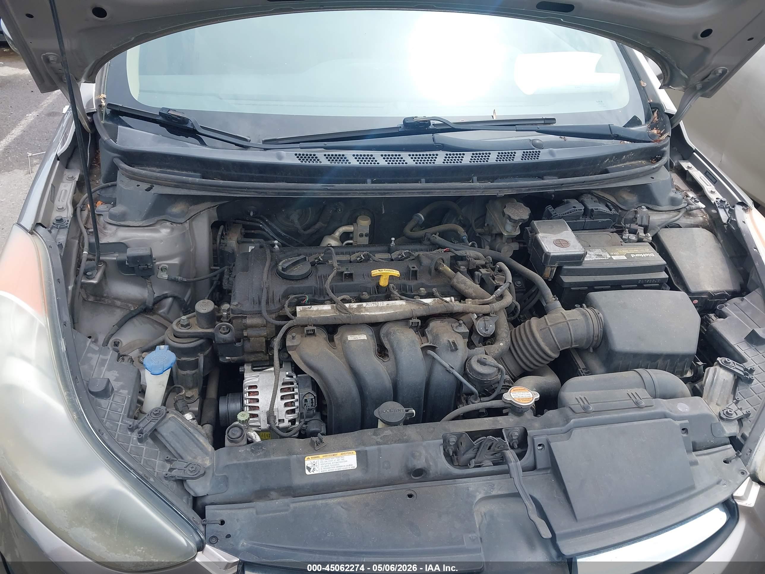 HYUNDAI ELANTRA image 10