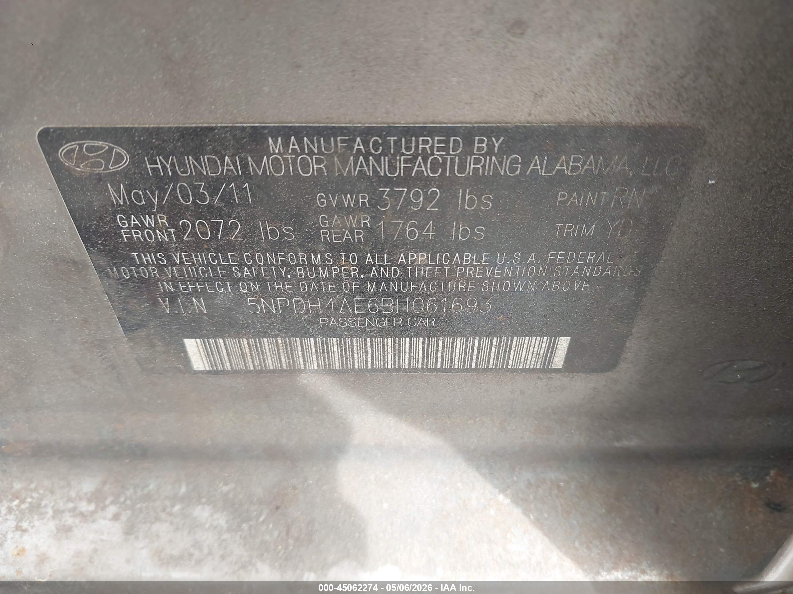 HYUNDAI ELANTRA image 9