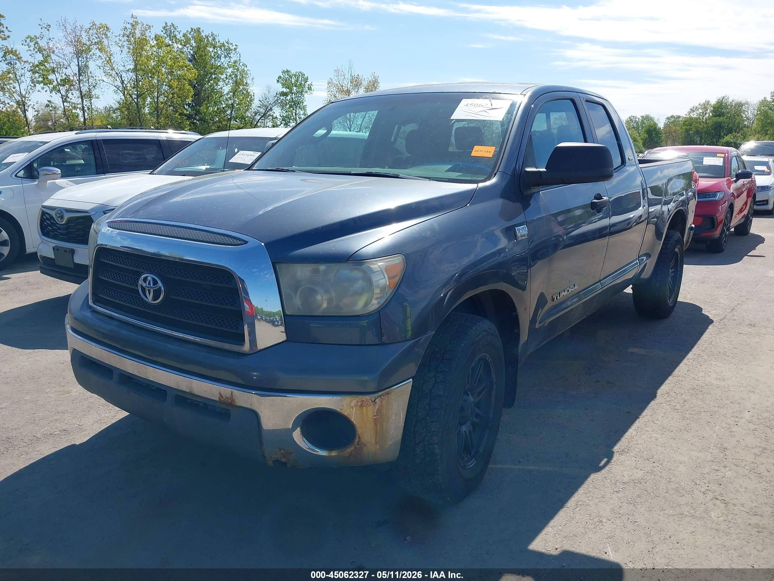 TOYOTA TUNDRA image 2