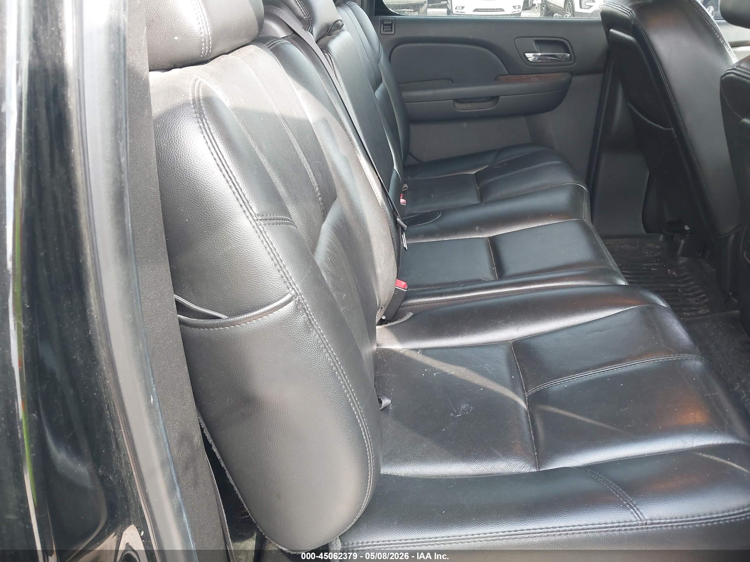 CHEVROLET AVALANCHE image 8