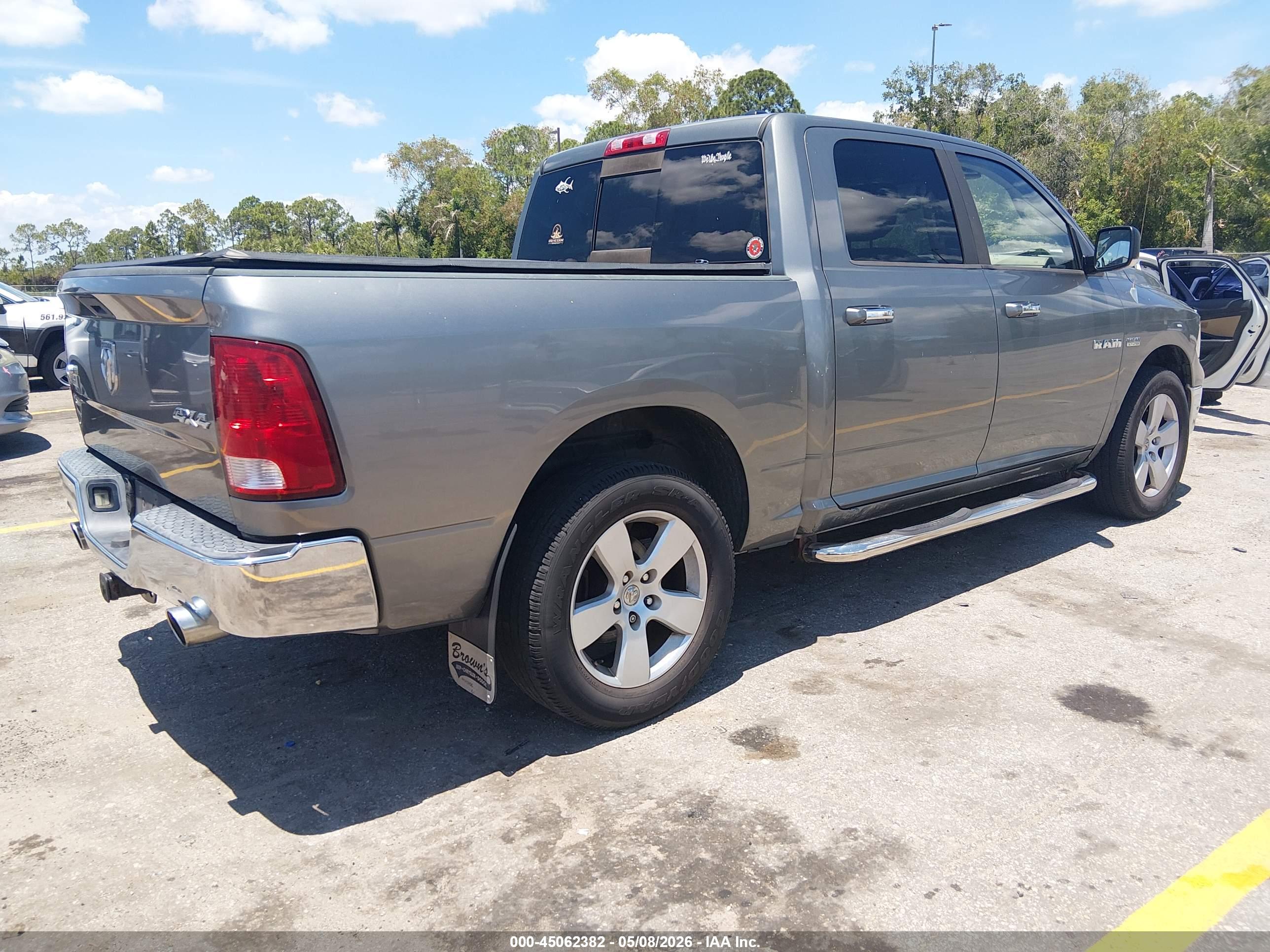 DODGE RAM image 4
