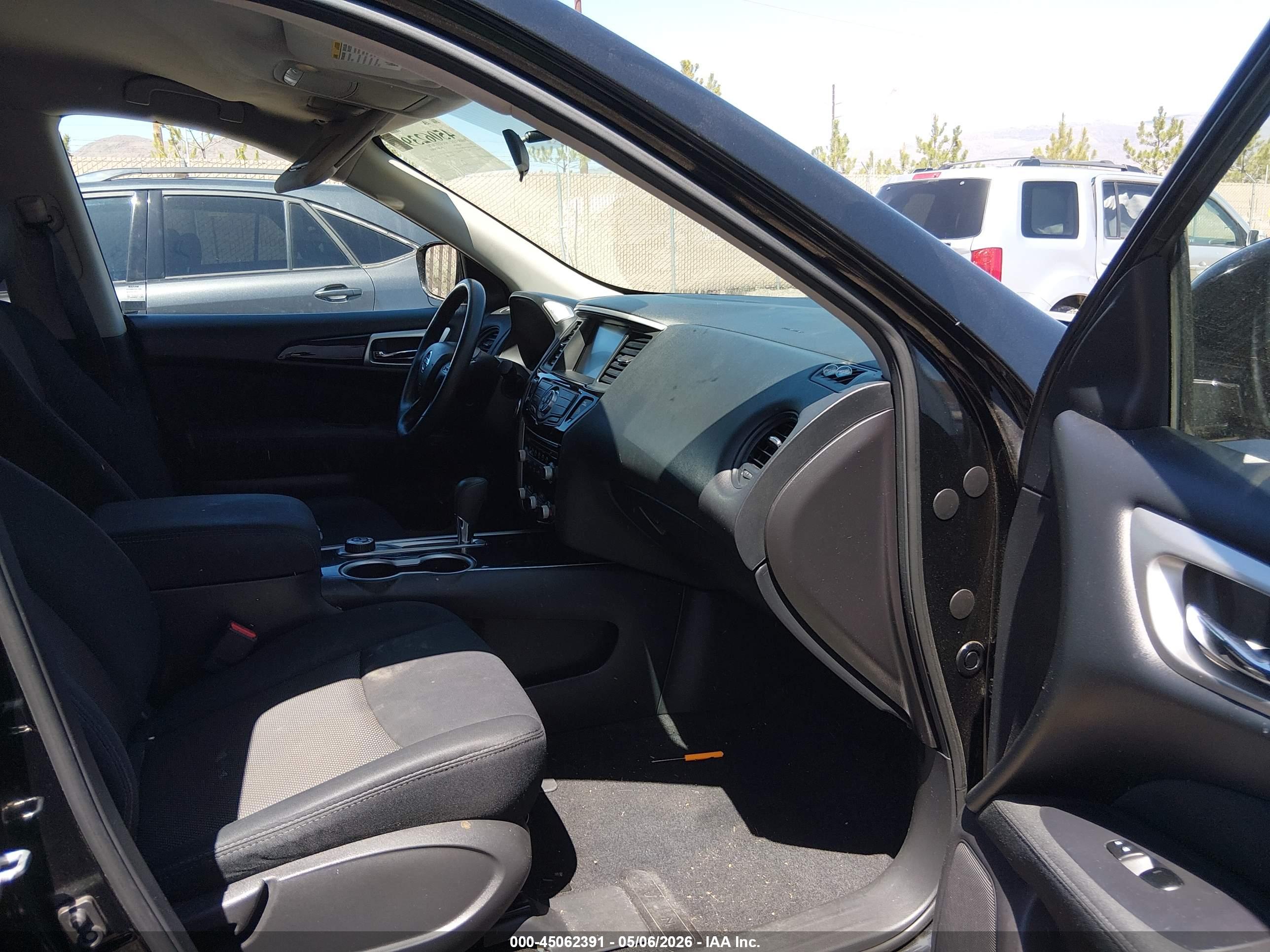 NISSAN PATHFINDER image 5