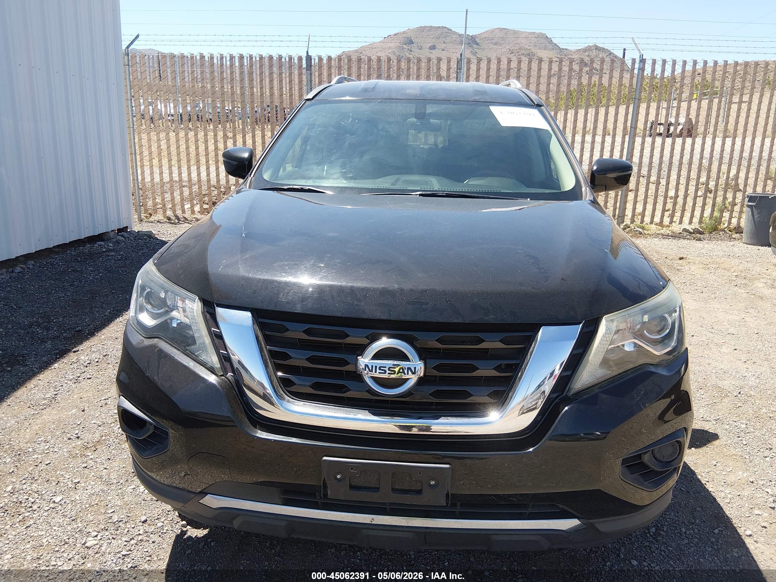 NISSAN PATHFINDER image 6