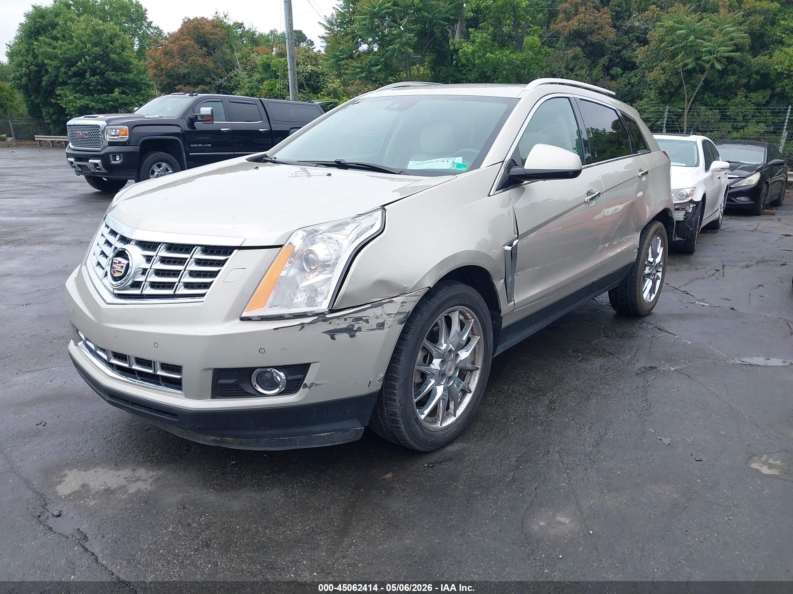 CADILLAC SRX image 2