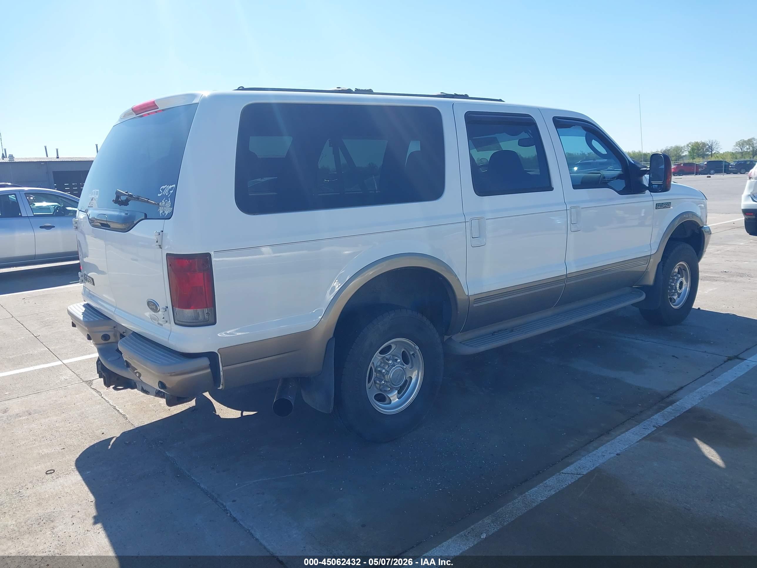 FORD EXCURSION image 4