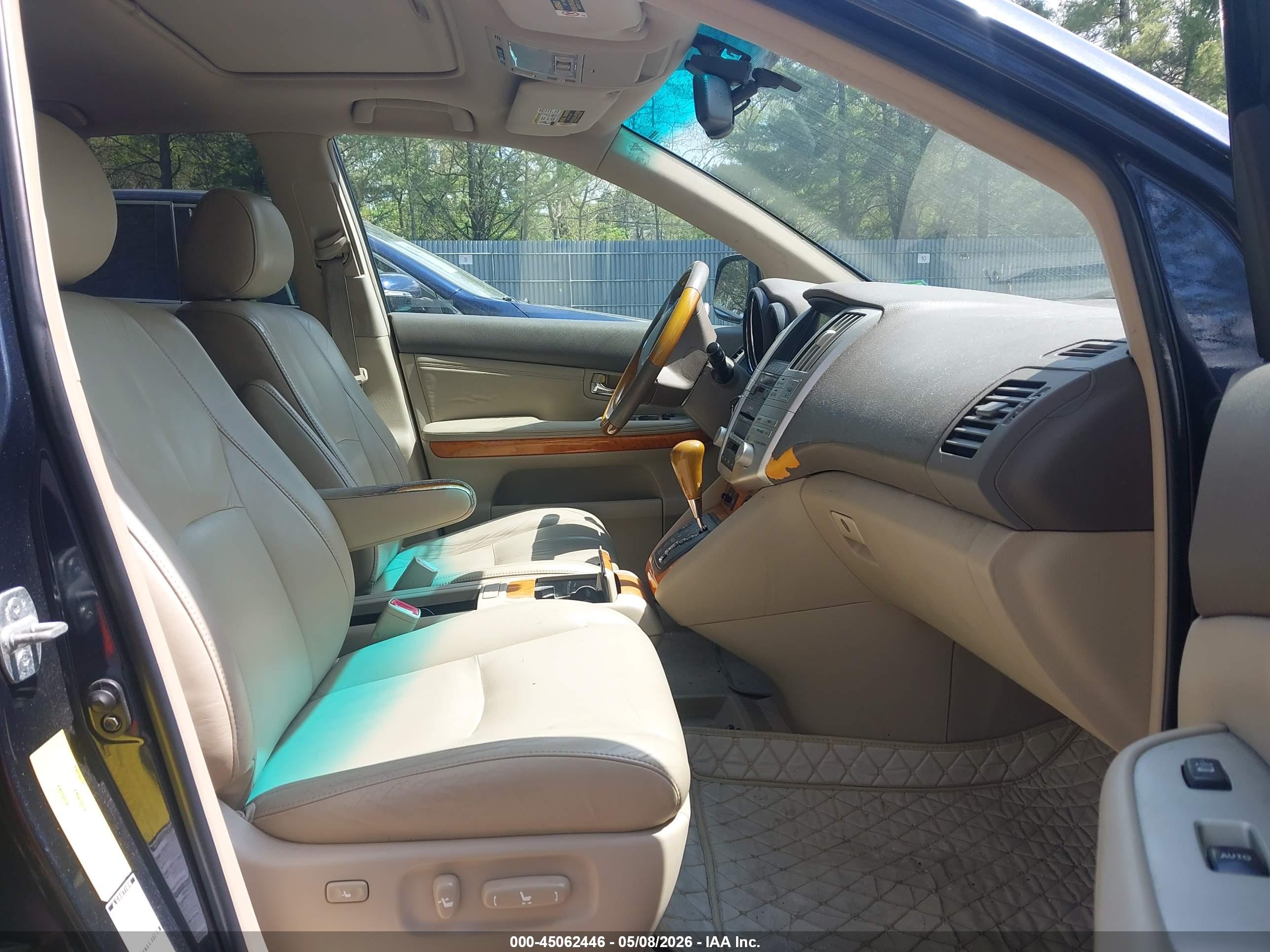 LEXUS RX image 5